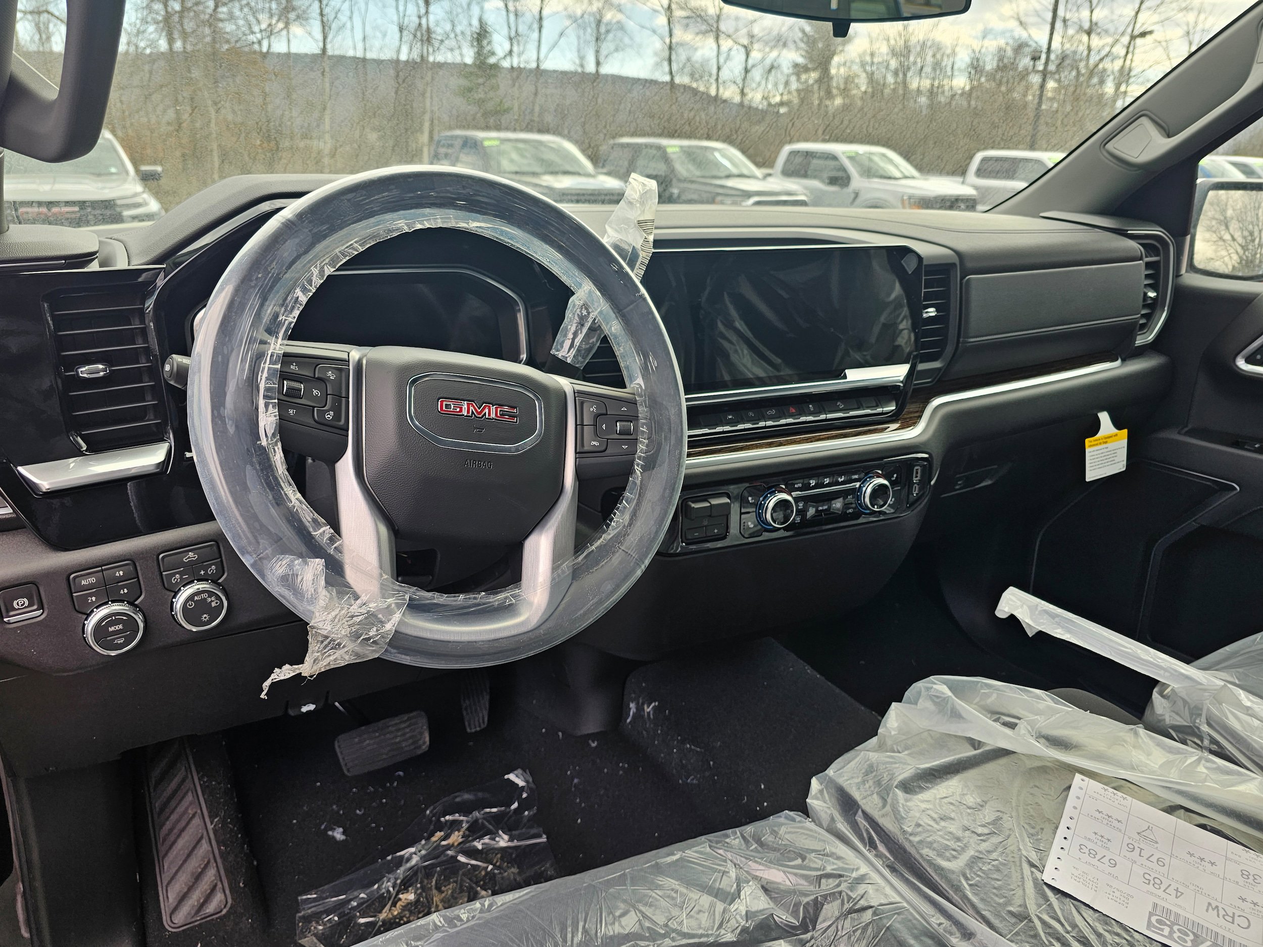 2026 GMC Sierra 1500 SLE - Photo 4