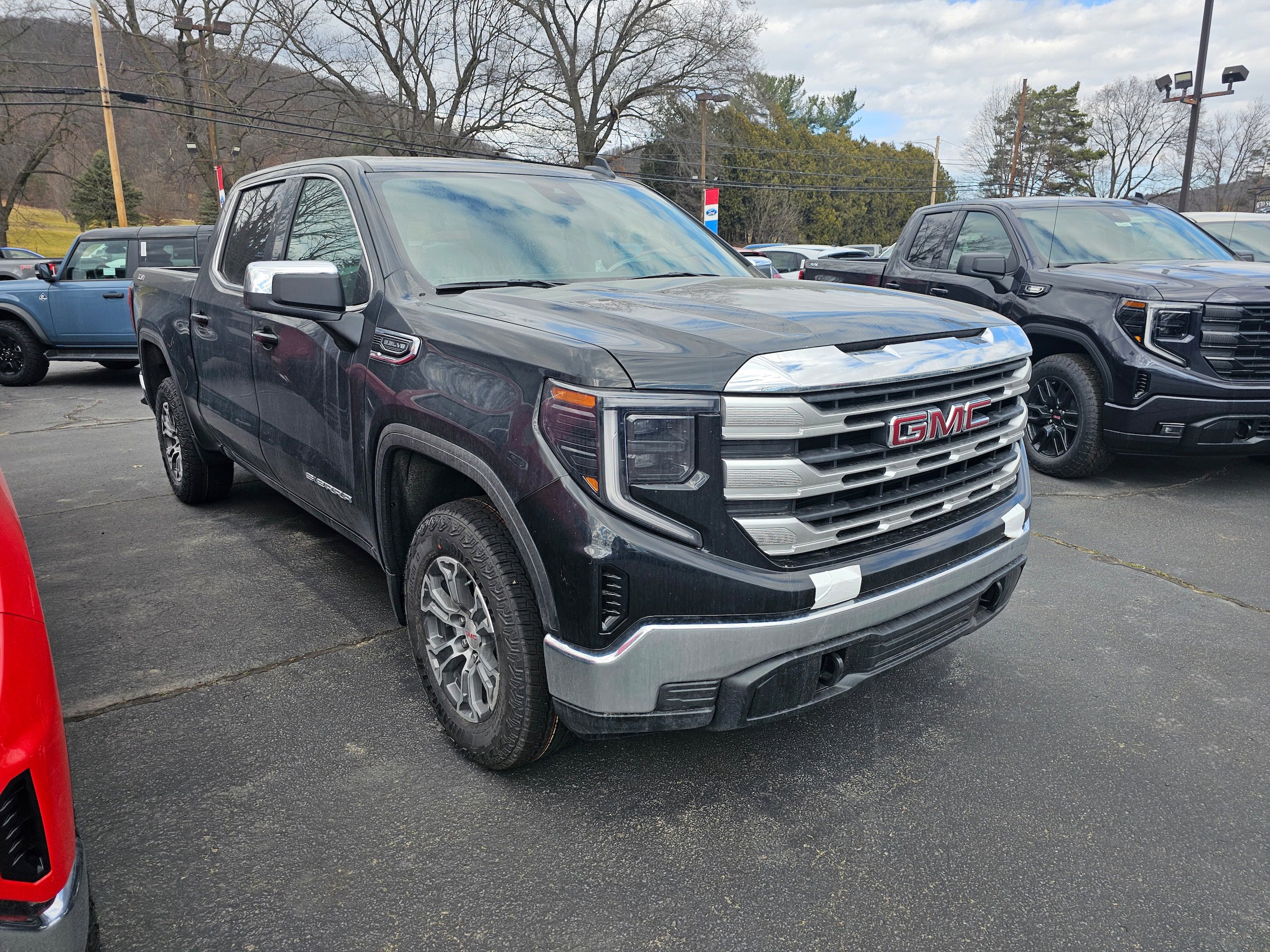 2026 GMC Sierra 1500 SLE - Photo 1