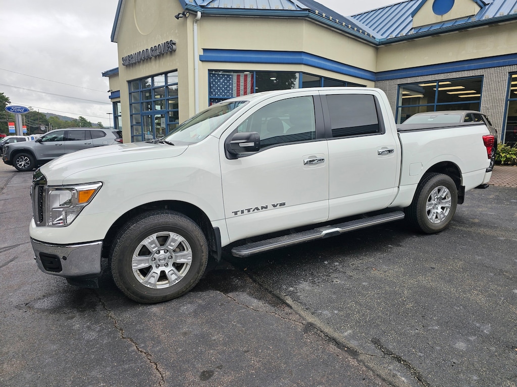 Used 2018 Nissan Titan SV