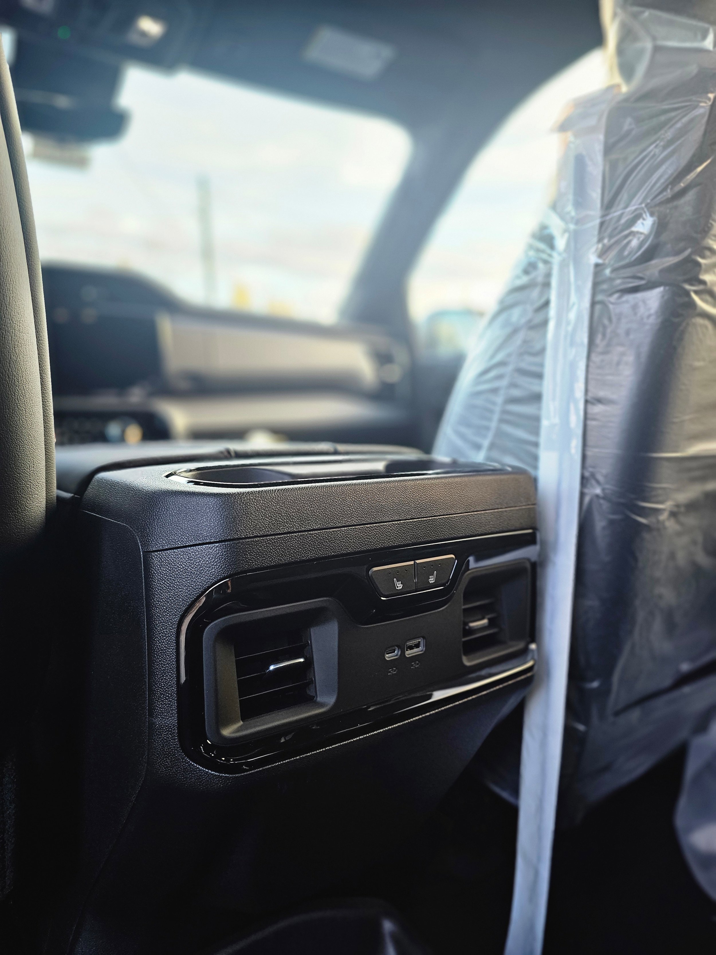 2026 GMC Sierra 1500 AT4X - Photo 18