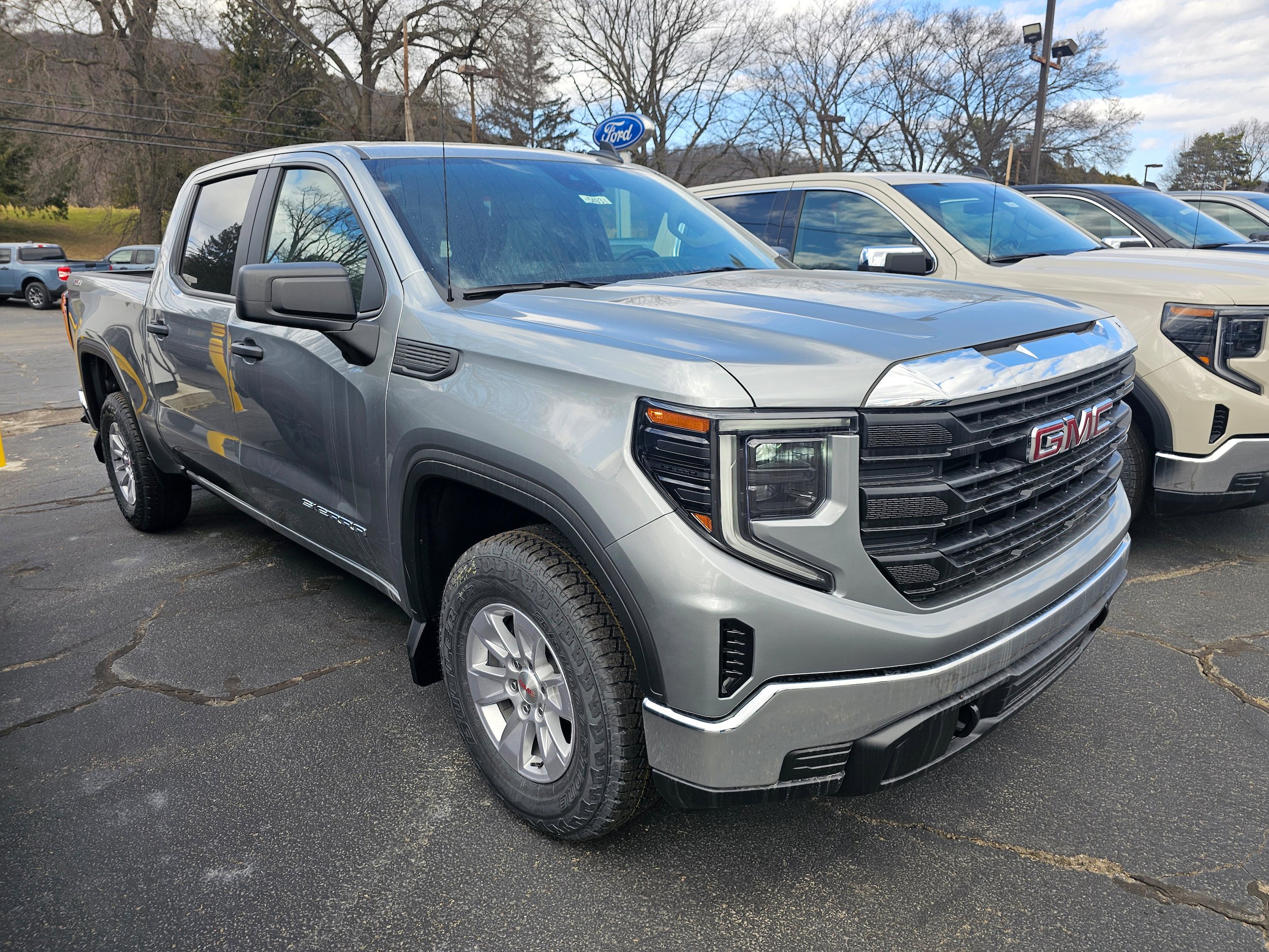 2026 GMC Sierra 4WD Crew Cab Standard Box Pro's photo