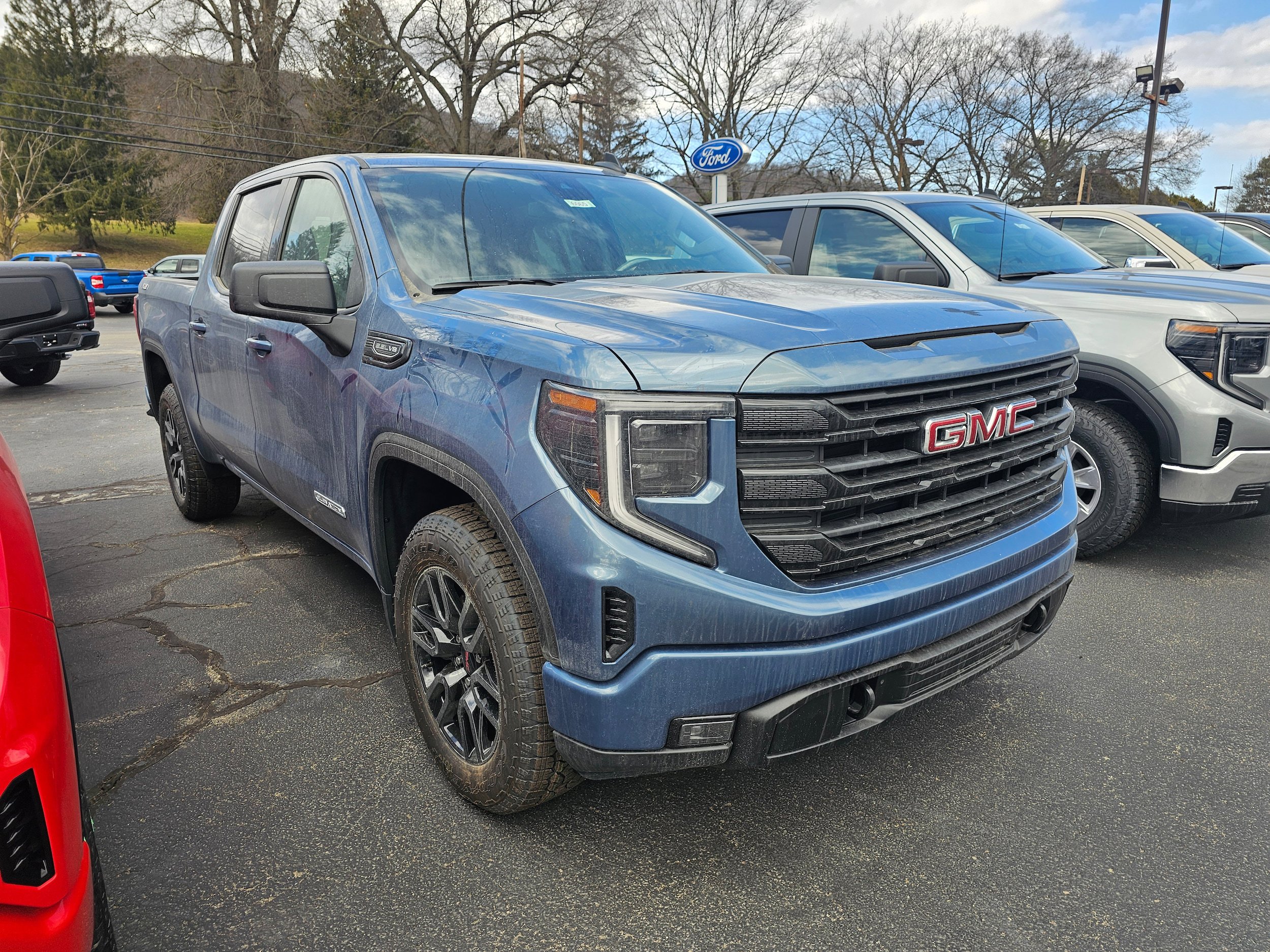 2026 GMC Sierra 4WD Crew Cab Short Box Elevation's photo