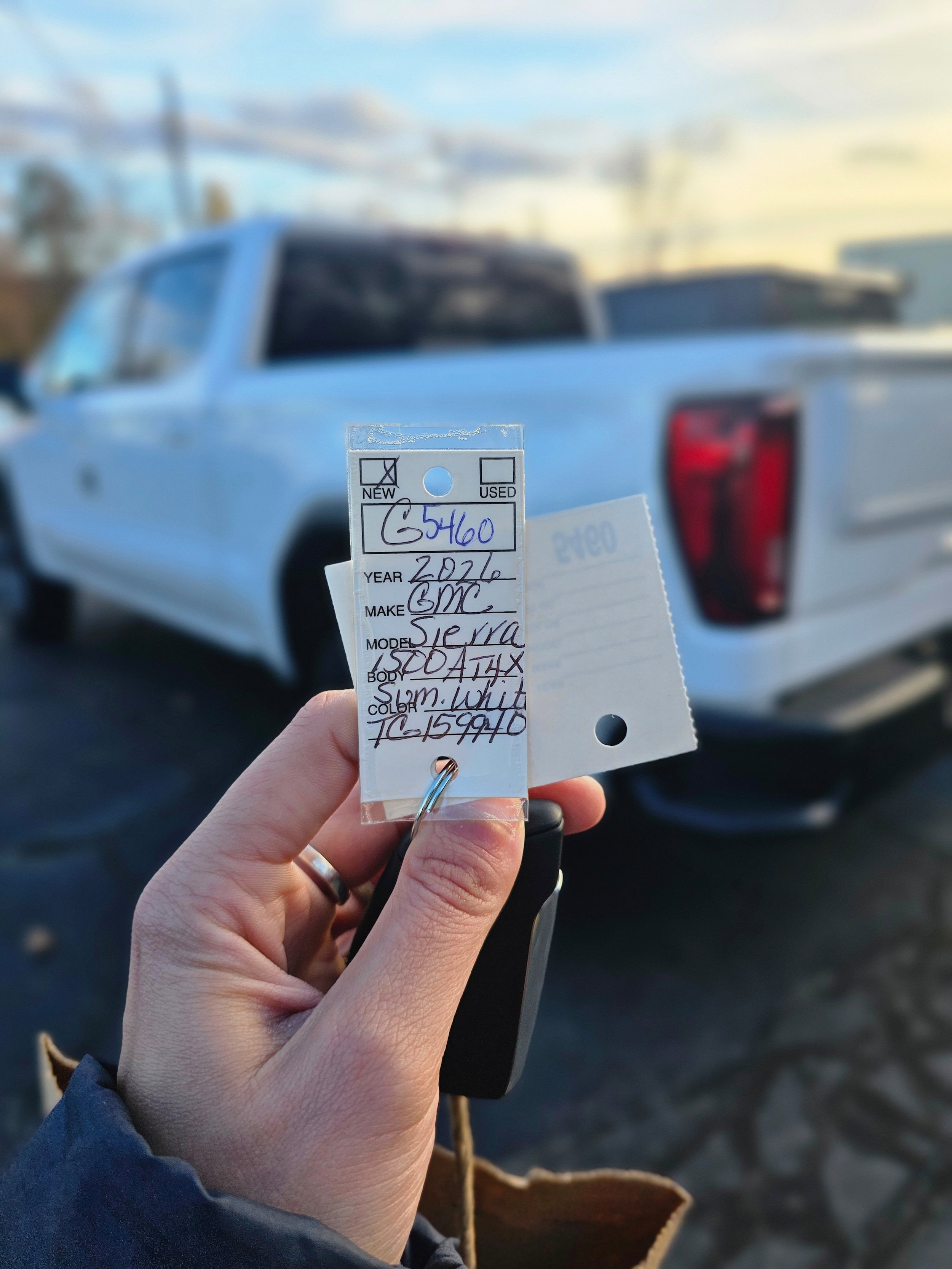 2026 GMC Sierra 1500 AT4X - Photo 20