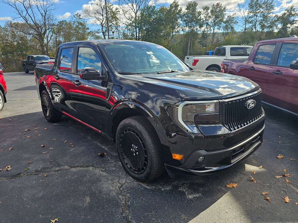 New 2025 Ford Maverick Lobo TRUCK