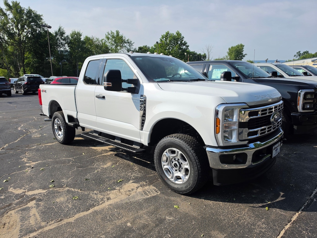 New 2026 Ford Super Duty F-350® XLT TRUCK