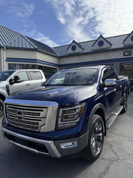 2023 Nissan Titan Platinum Reserve Truck Crew Cab