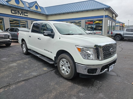2018 Nissan Titan SV Truck Crew Cab
