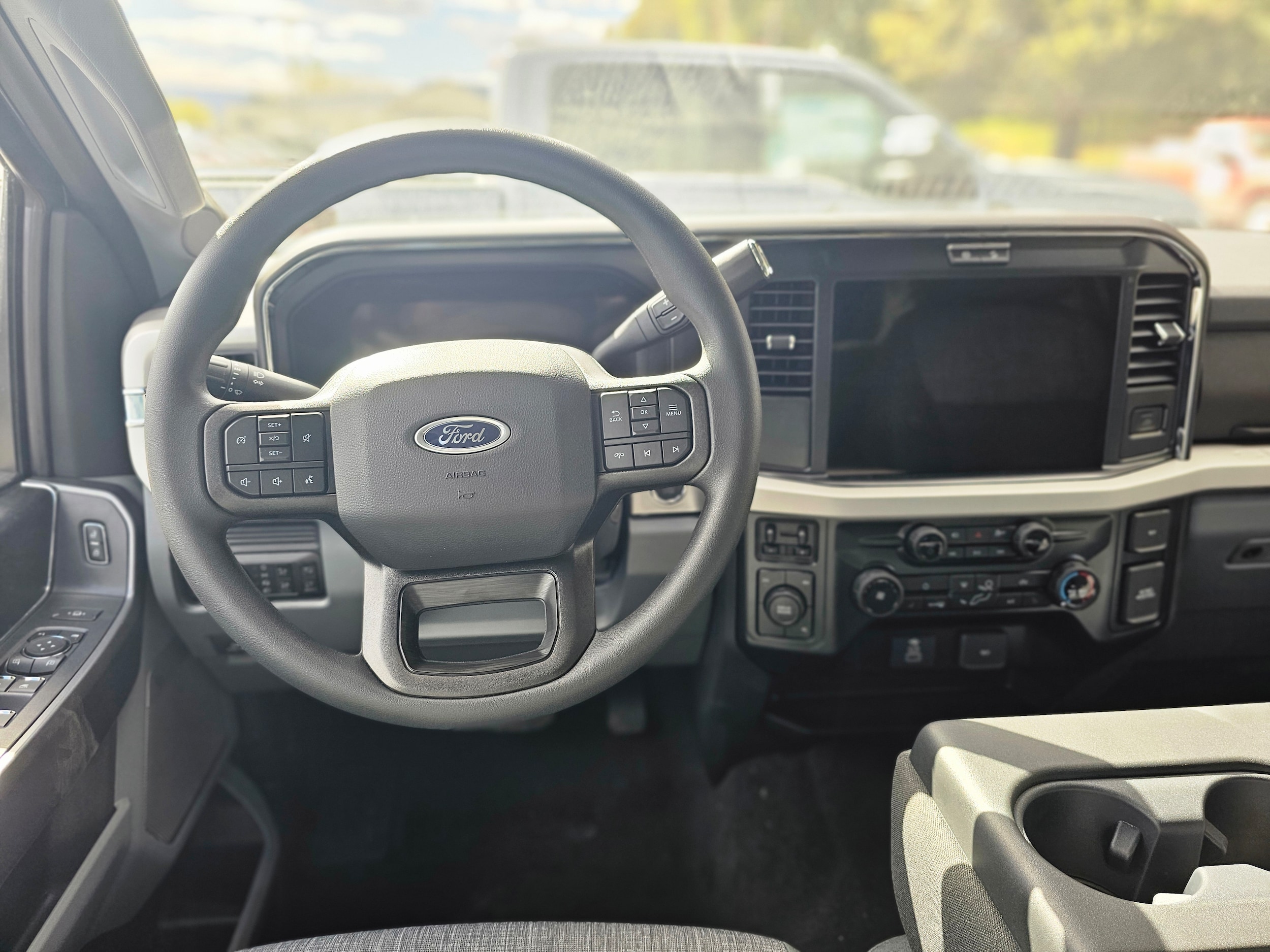 2026 Ford F-350 Super Duty XLT - Photo 9