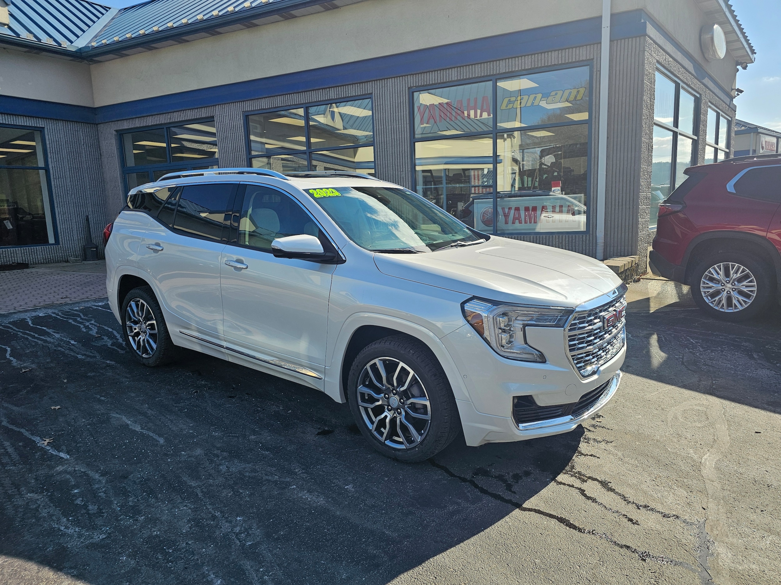 2023 GMC Terrain Denali AWD's photo