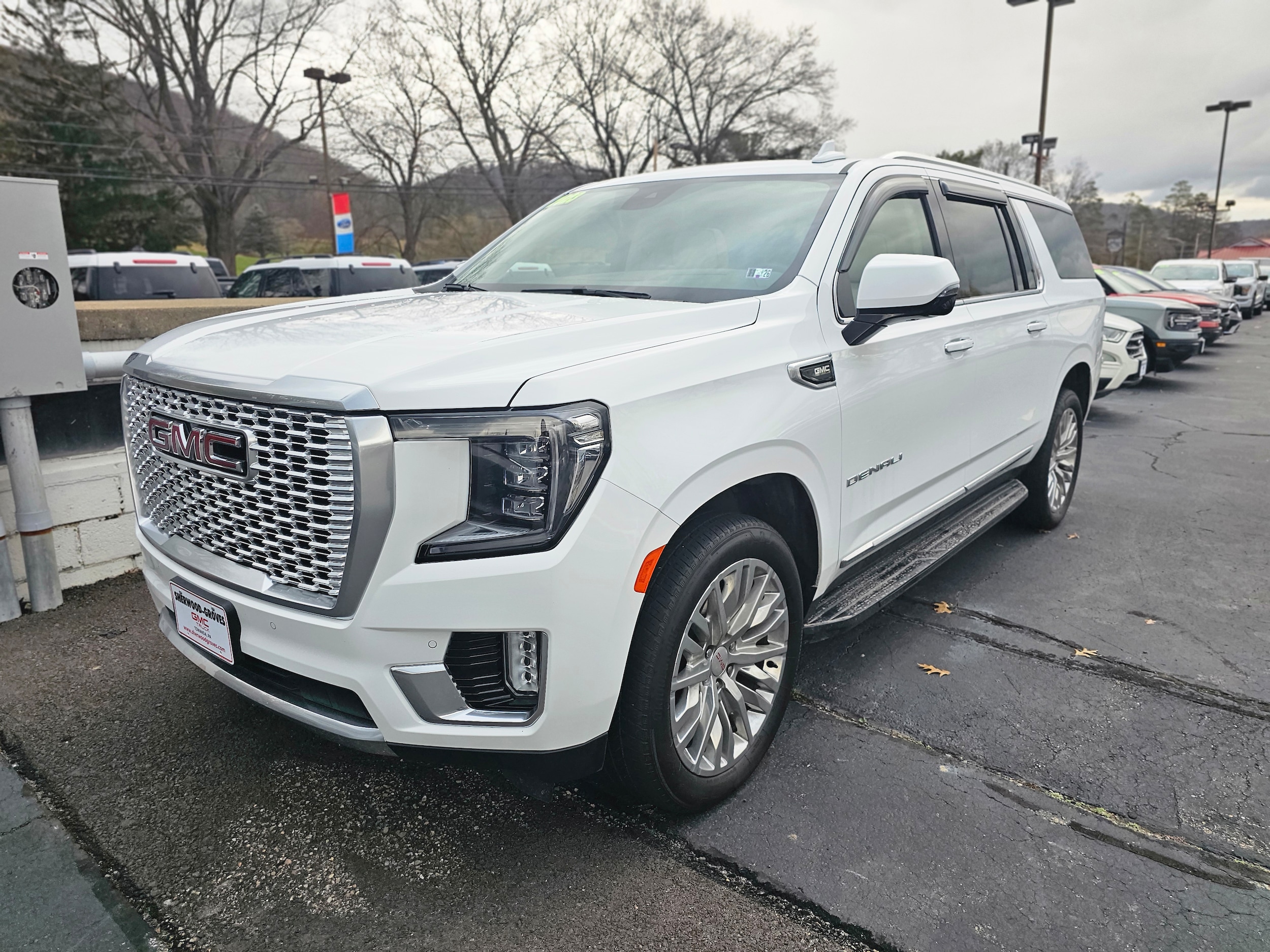 2023 GMC Yukon XL Denali's photo