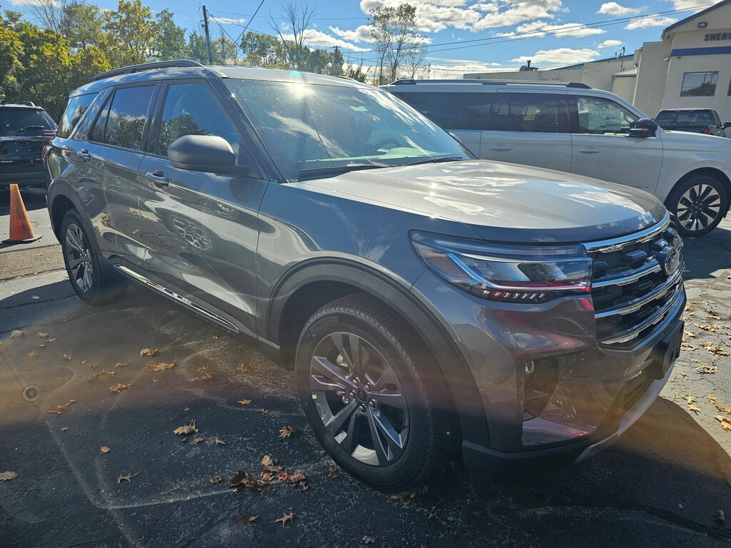 New 2025 Ford Explorer Active SUV