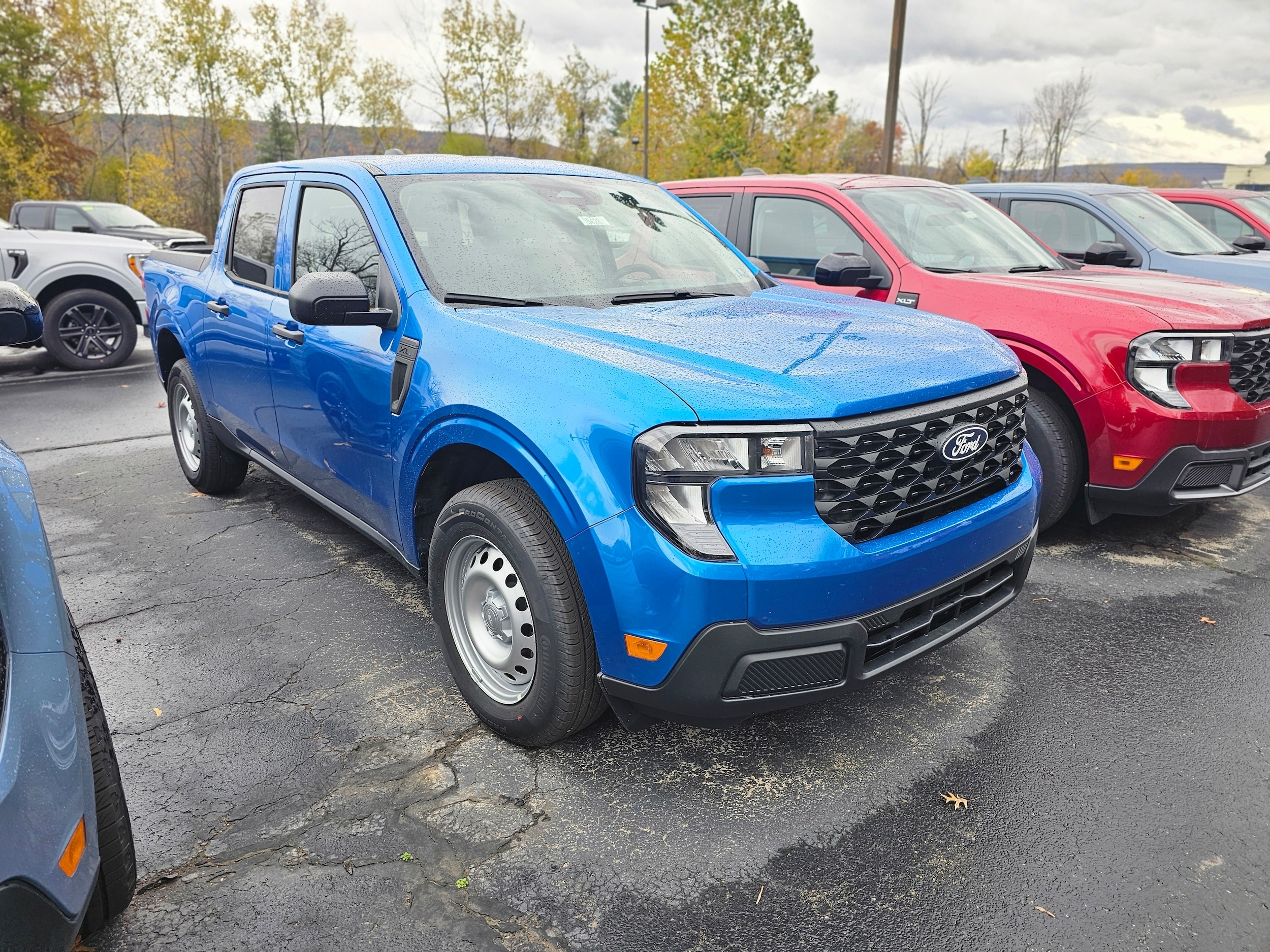 2025 Ford Maverick XL's photo