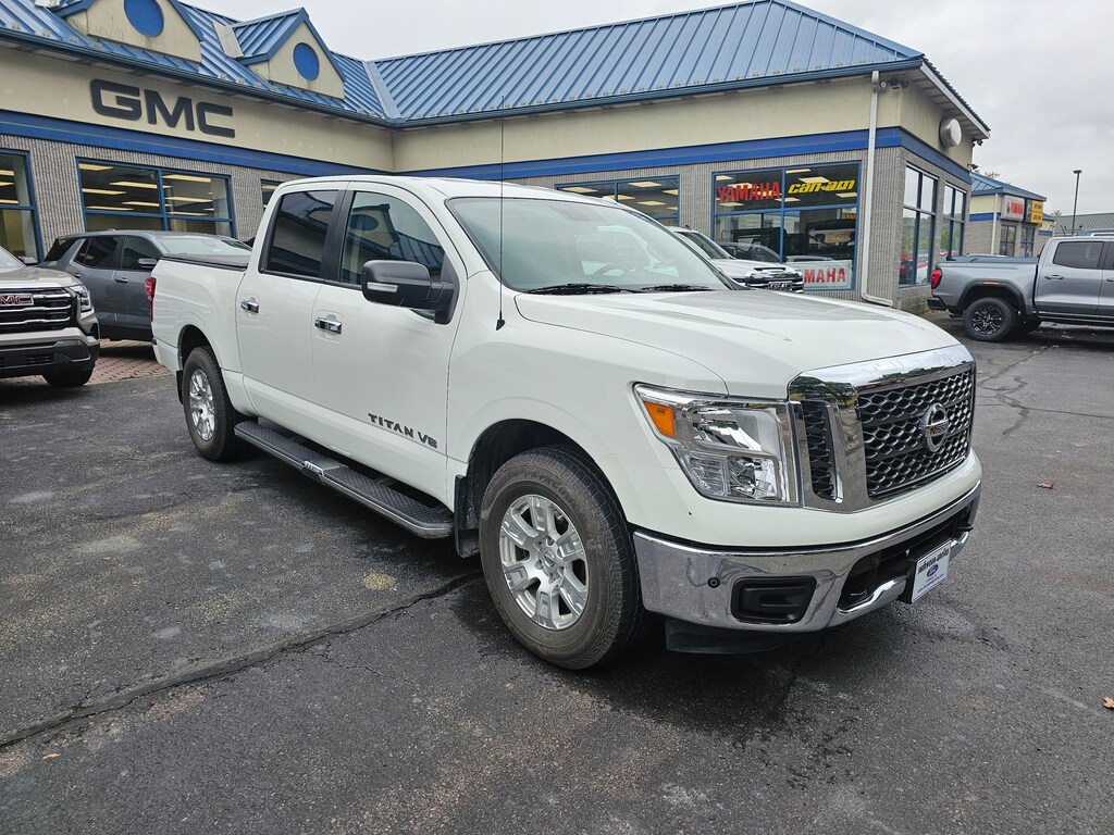 Used 2018 Nissan Titan SV Truck Crew Cab