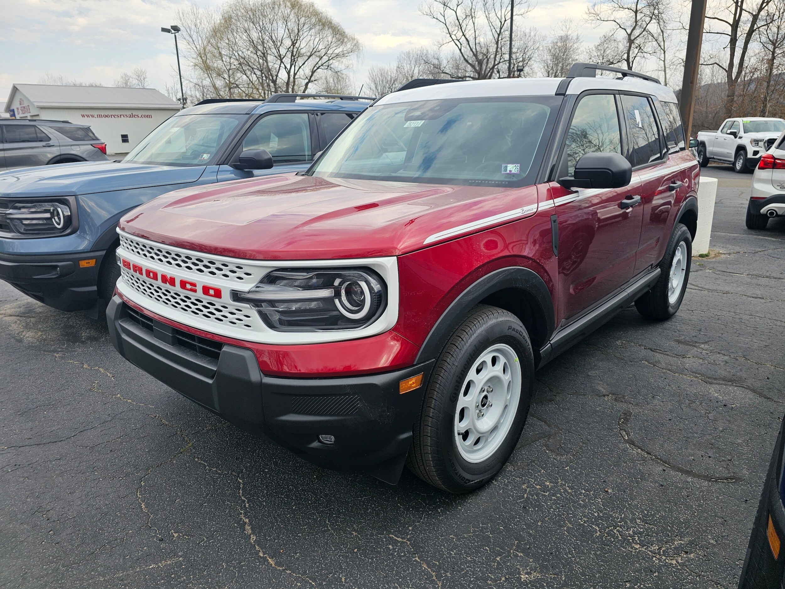 2025 Ford Bronco Sport Heritage photo 2
