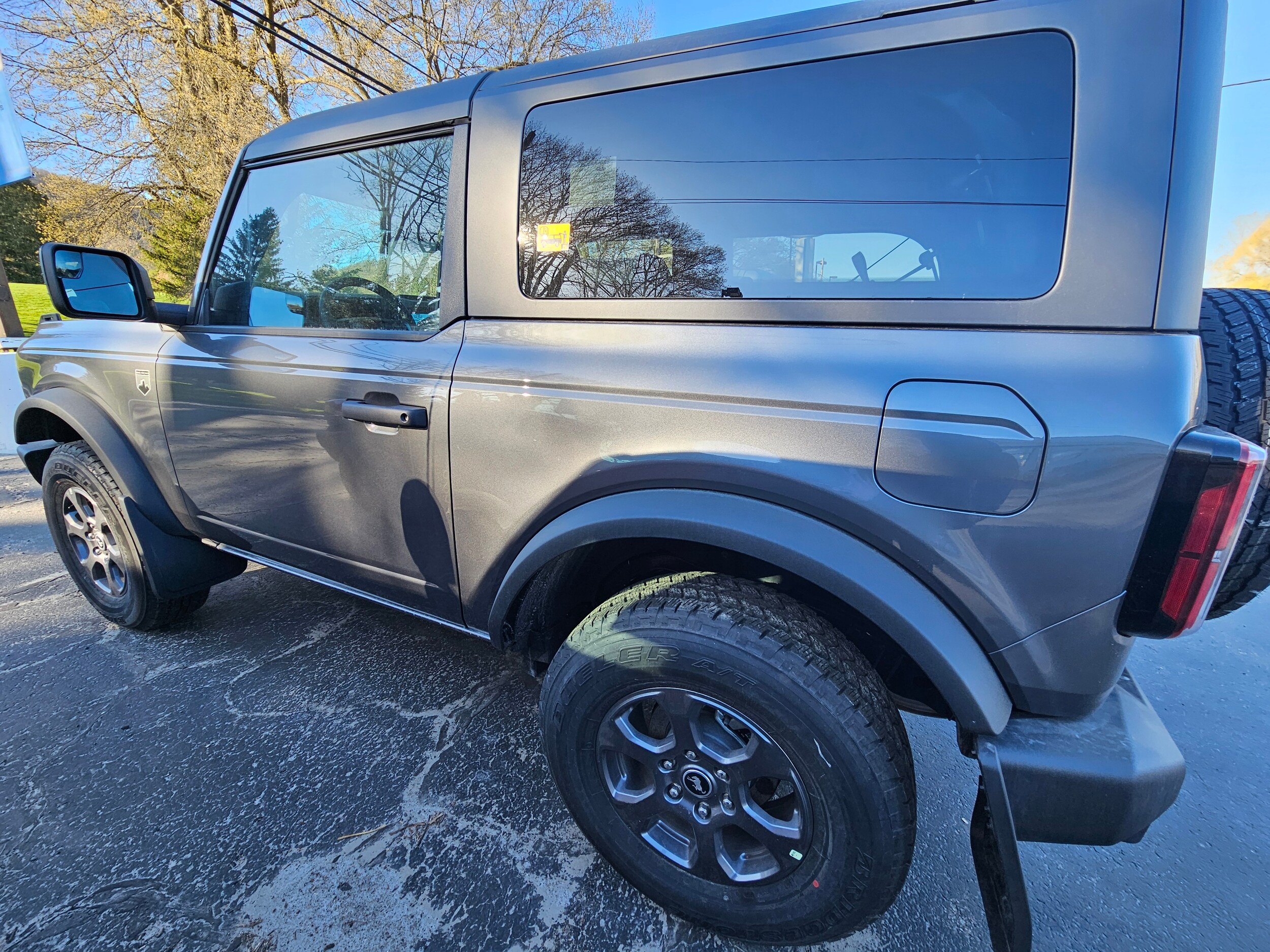 2024 Ford Bronco Big Bend photo 2