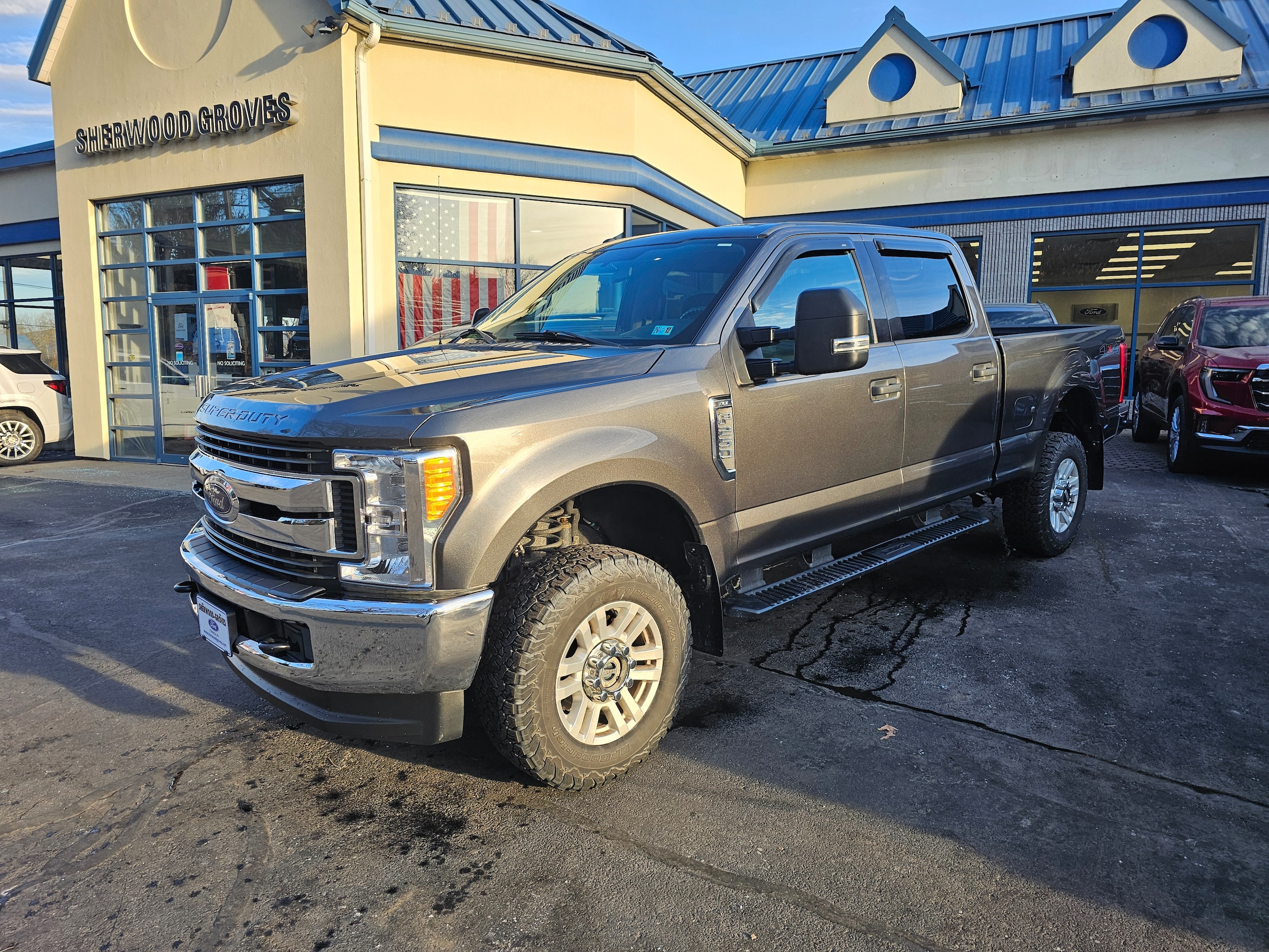 2017 Ford F-250 Super Duty XLT's photo