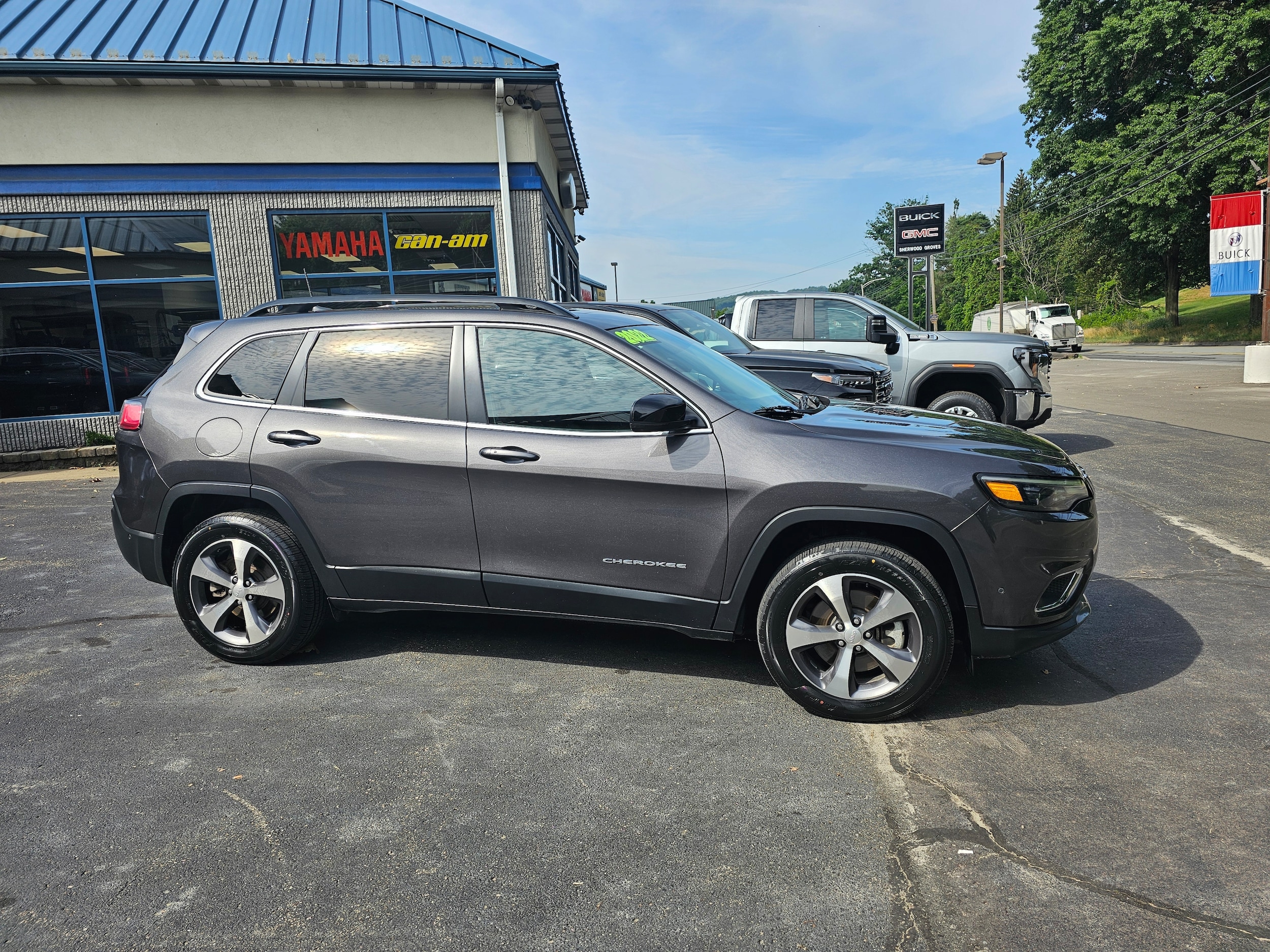 Used 2022 Jeep Cherokee Limited with VIN 1C4PJMDX7ND500327 for sale in Towanda, PA