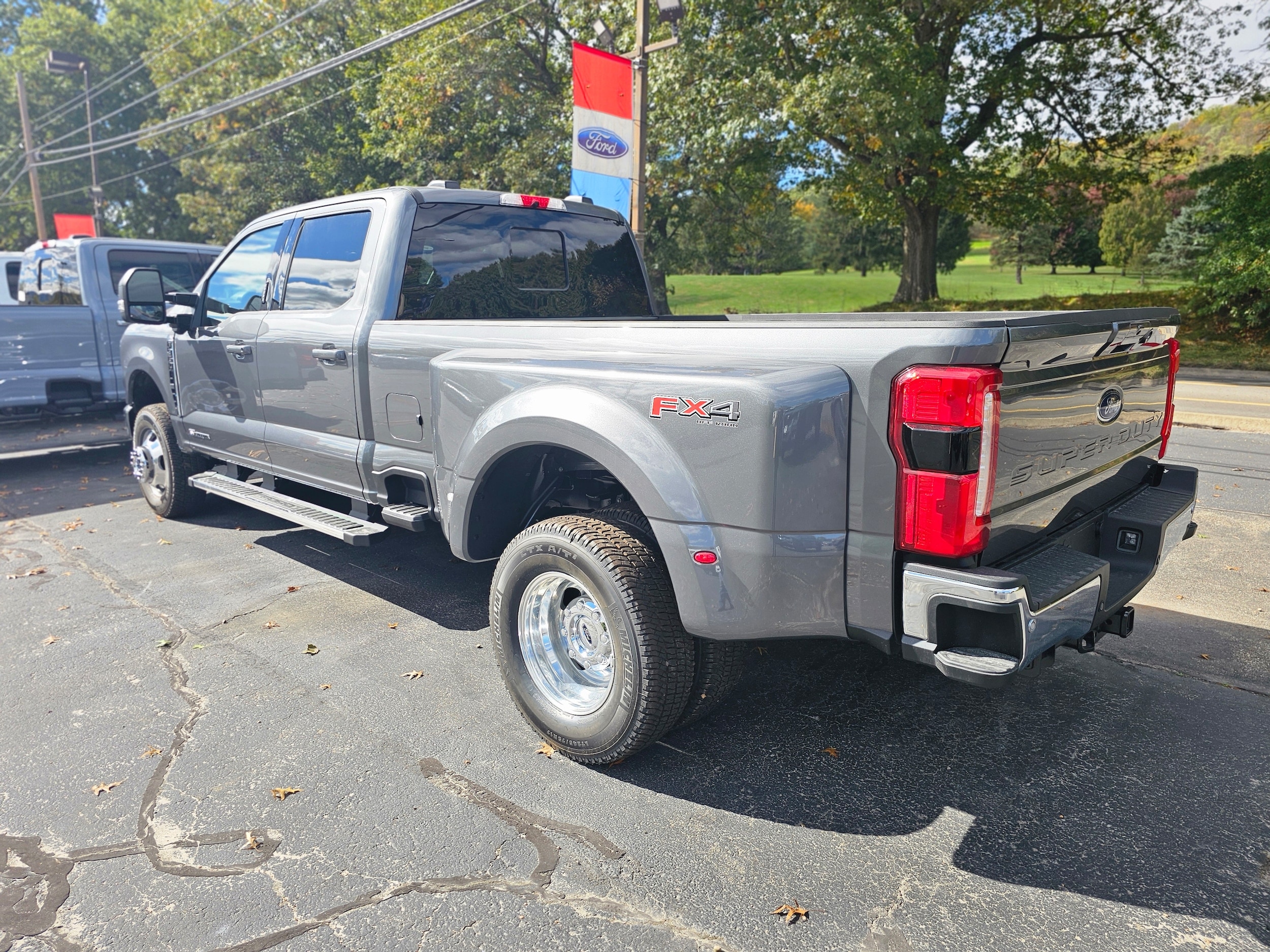 2026 Ford F-350 Super Duty XLT - Photo 11