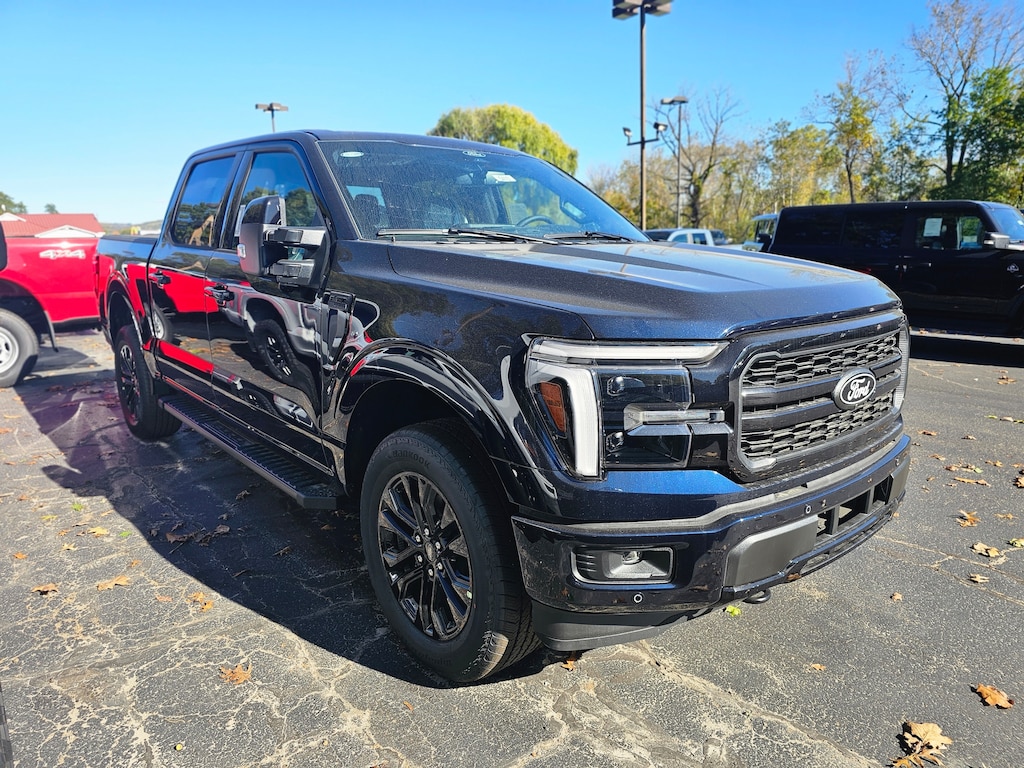 New 2025 Ford F-150 Lariat TRUCK