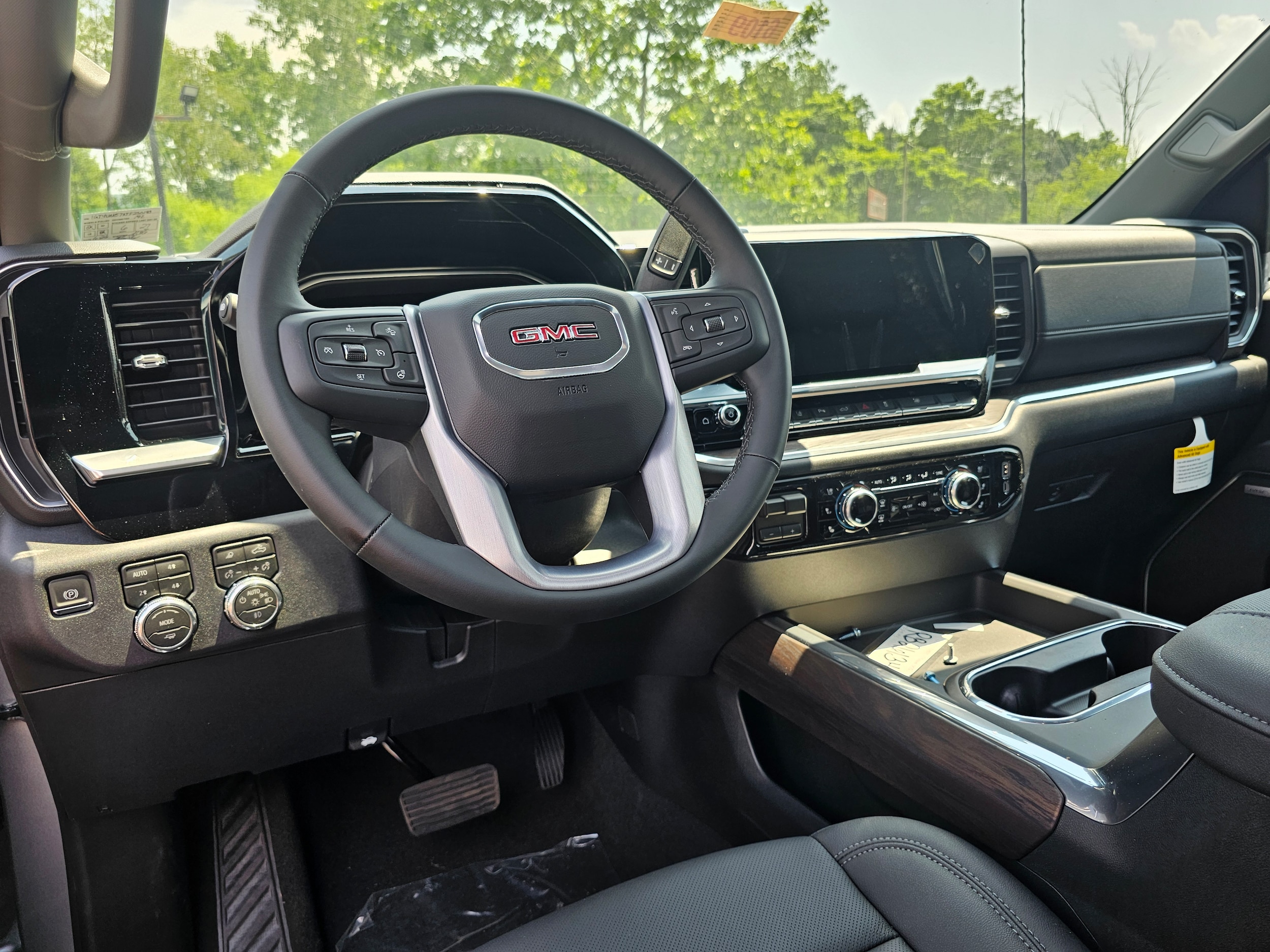 2026 GMC Sierra 2500HD SLT - Photo 8