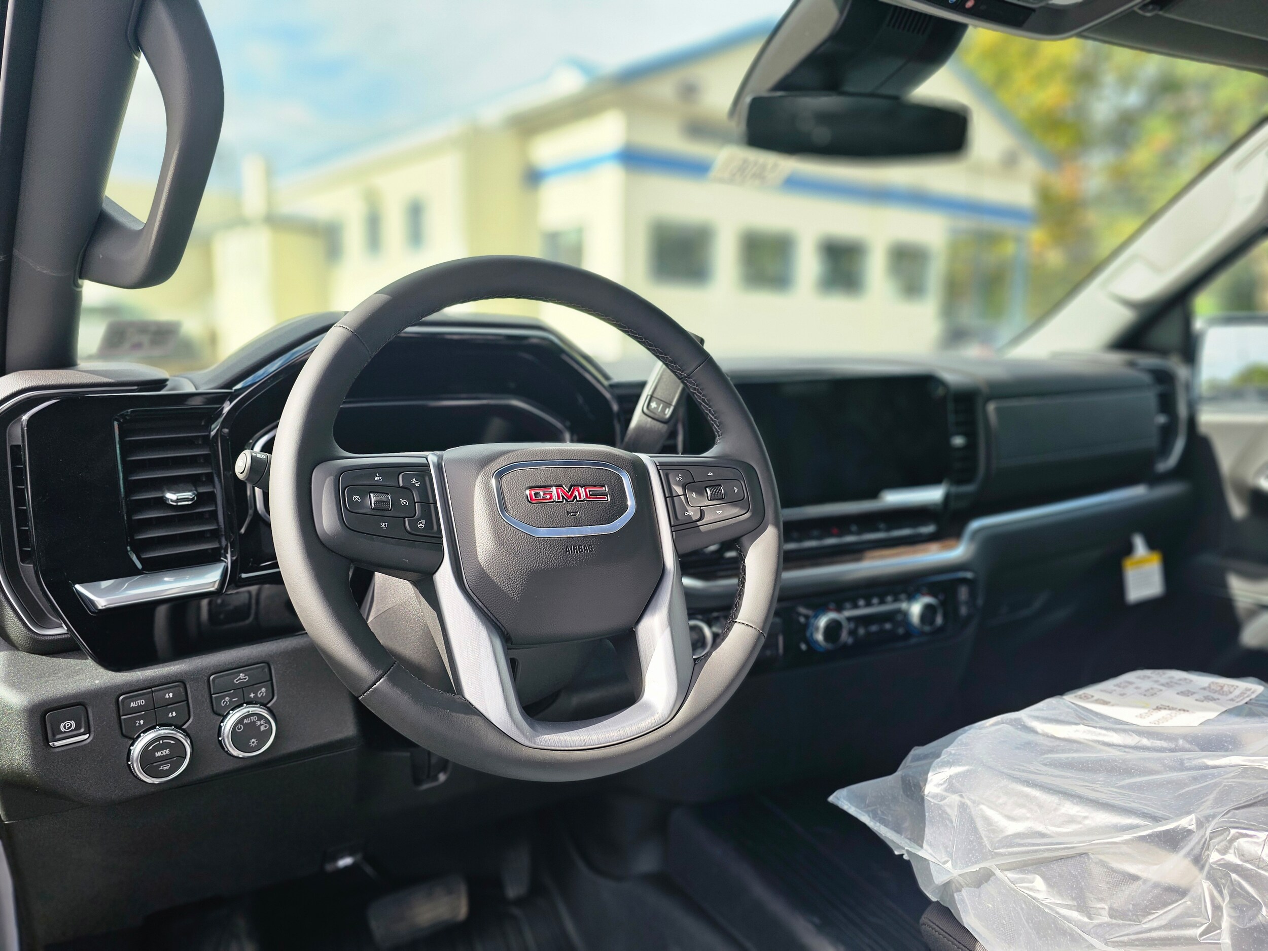 2026 Gmc Sierra 1500 SLE photo 2