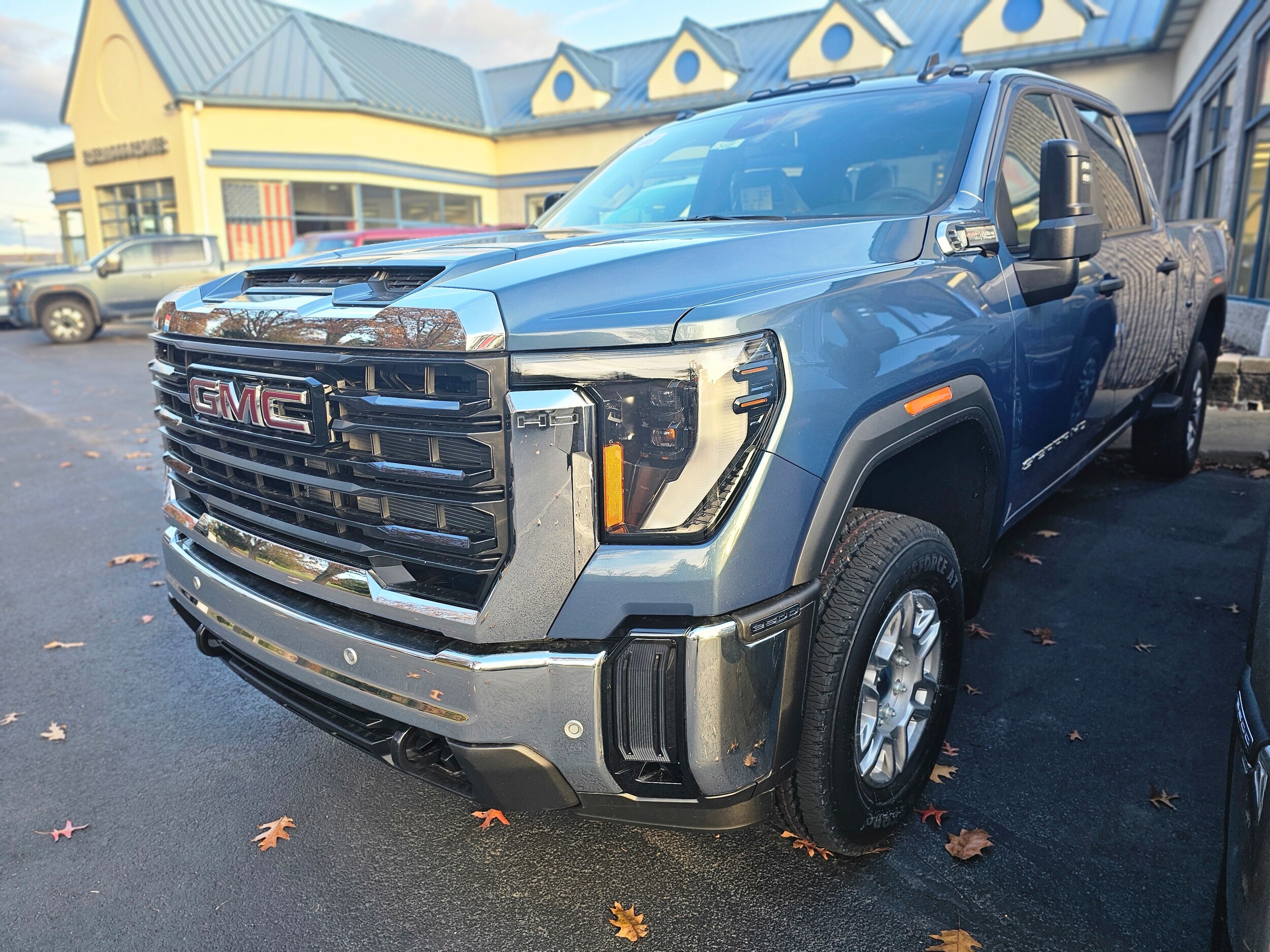 2026 Gmc Sierra 2500 HD Pro photo 2