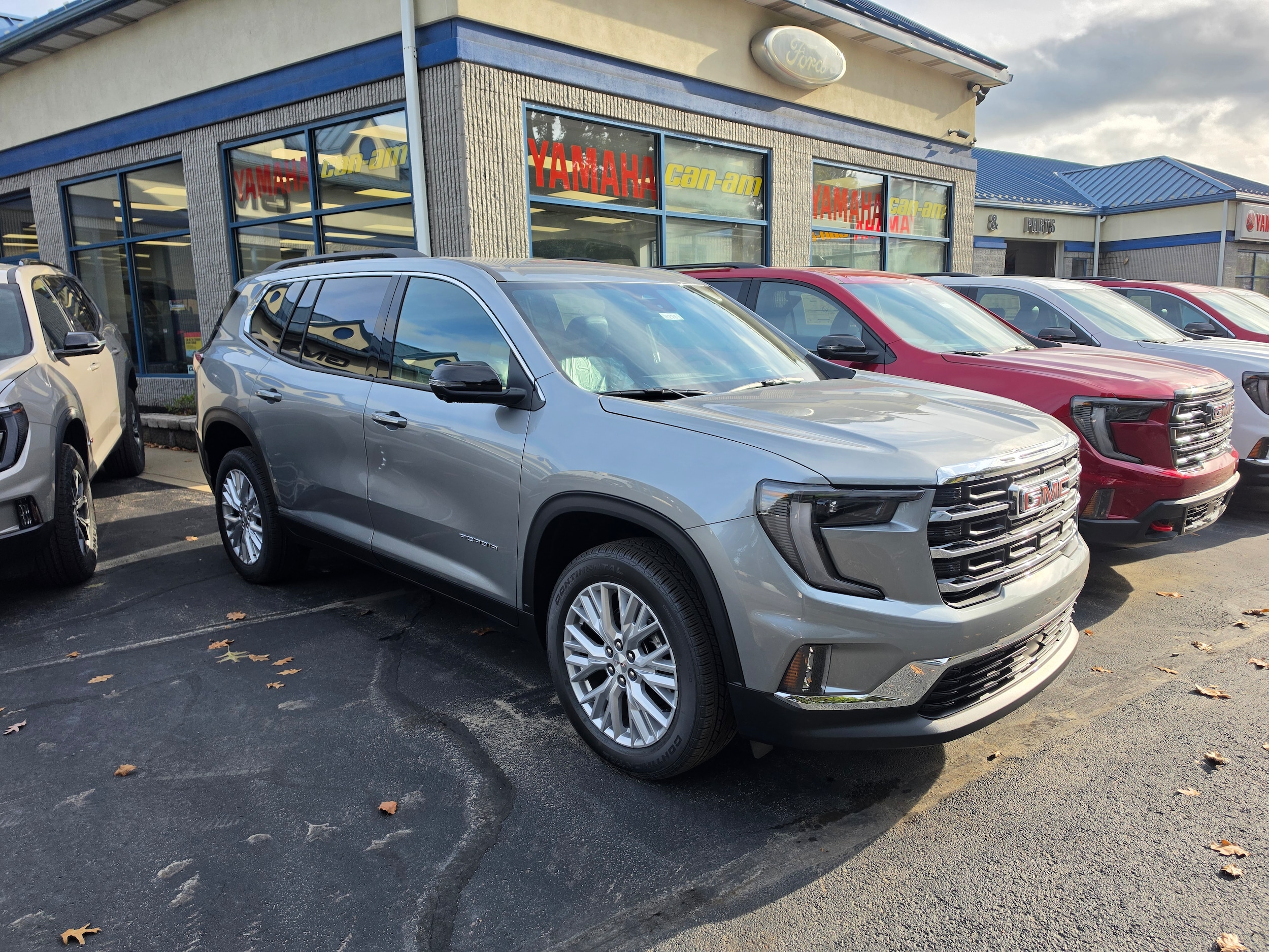 2027 GMC Acadia Elevation