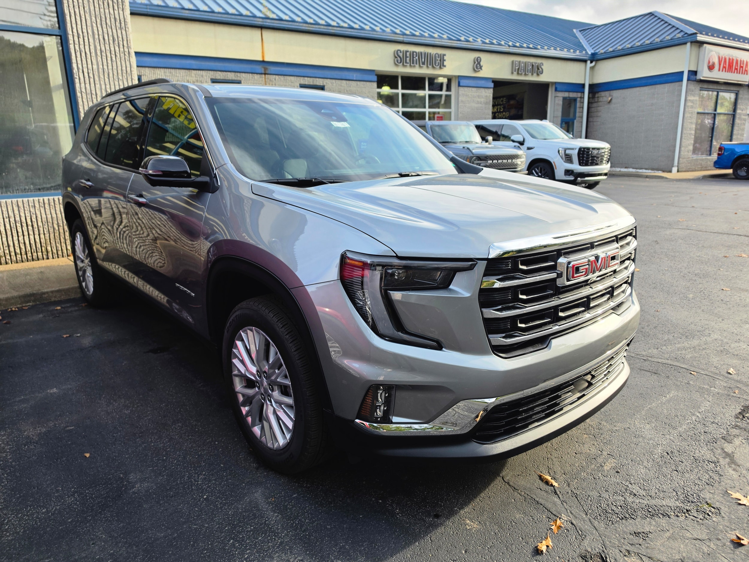 2027 GMC Acadia Elevation