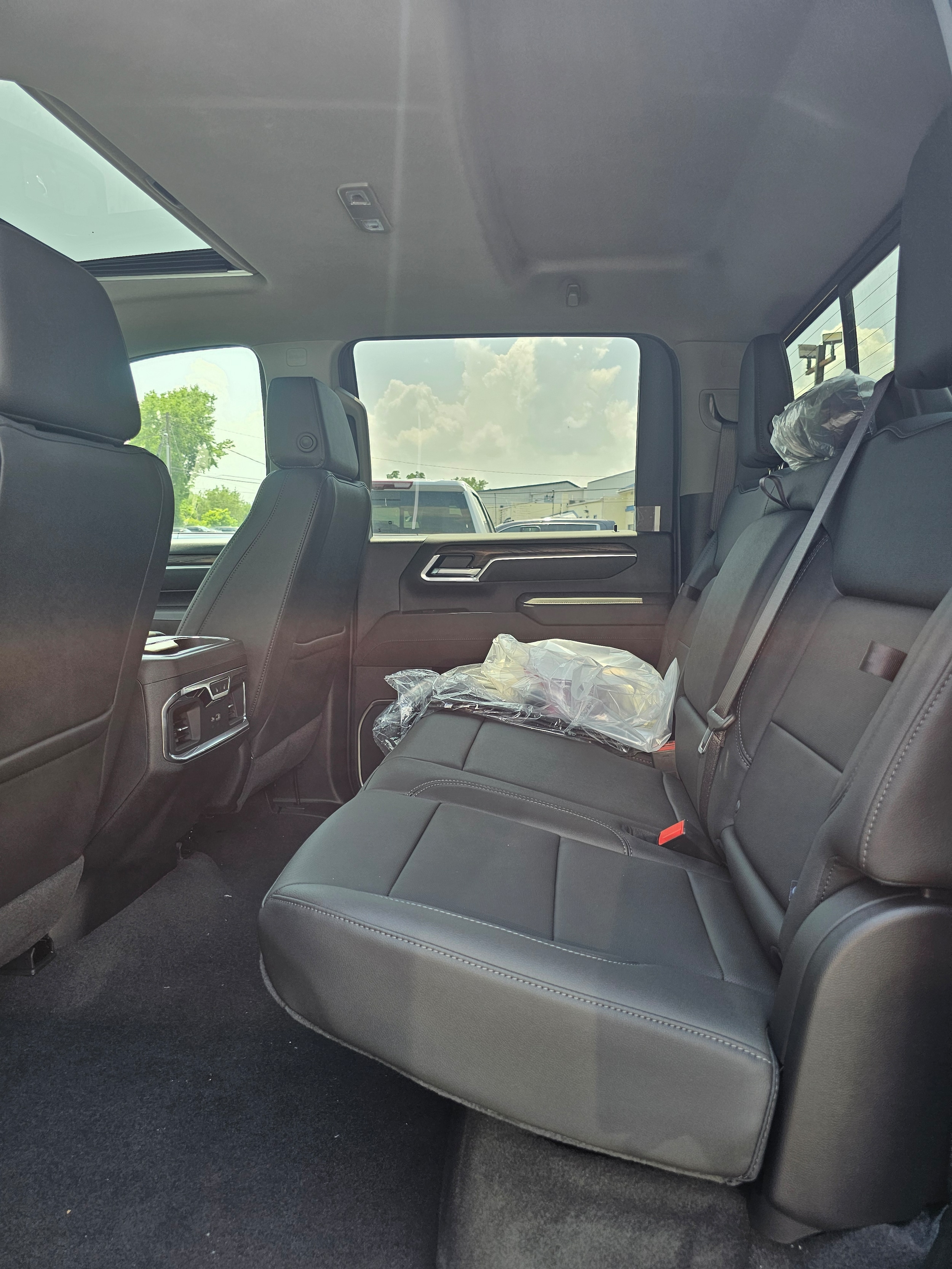 2026 GMC Sierra 2500HD SLT - Photo 12