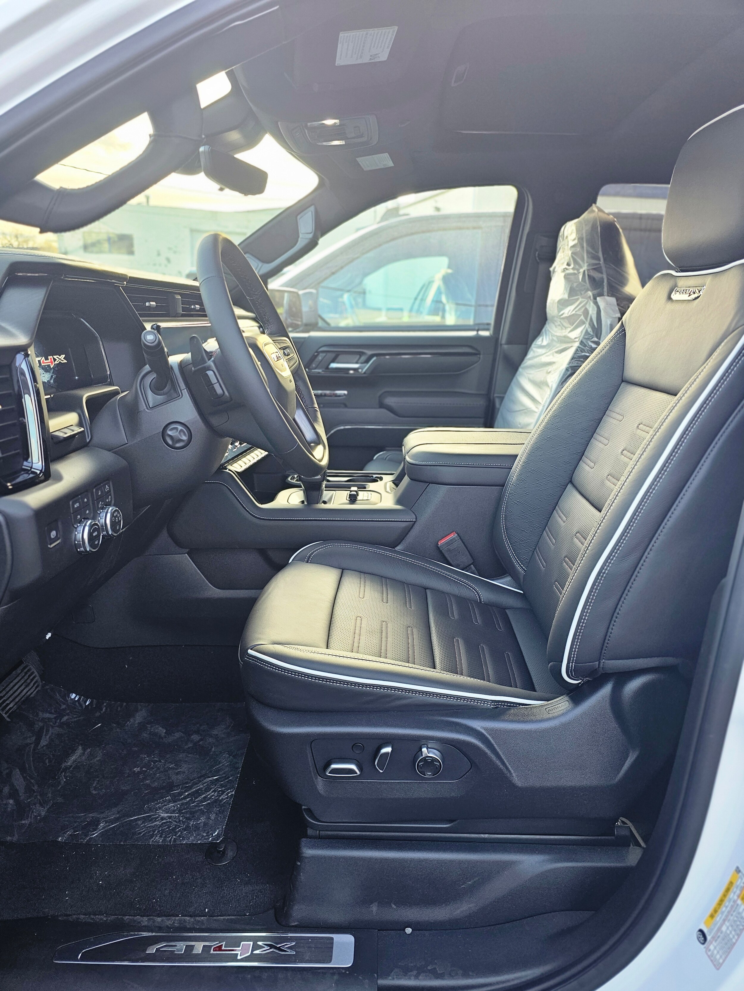 2026 Gmc Sierra 1500 AT4X photo 4