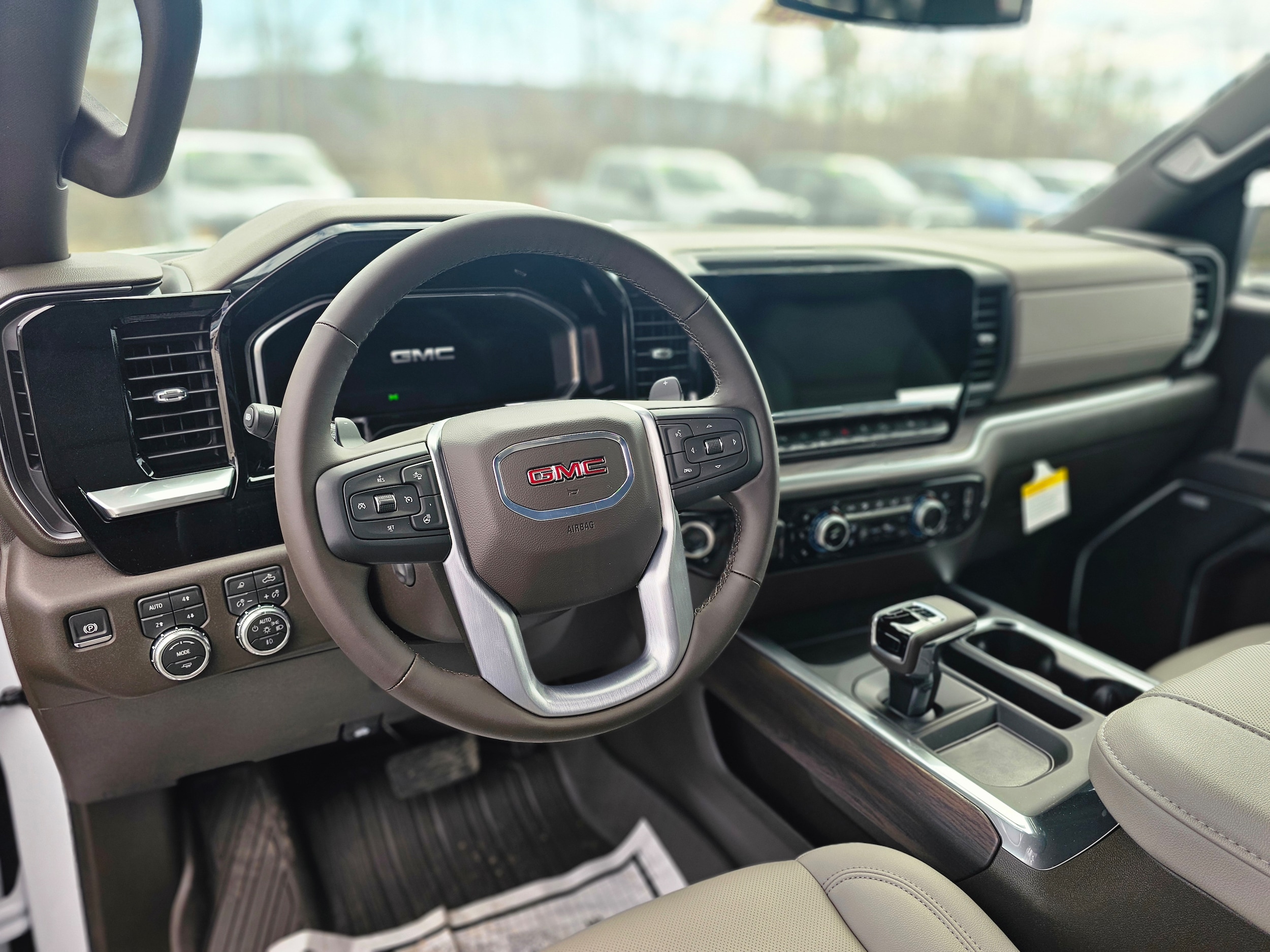 2026 GMC Sierra 1500 SLT - Photo 9