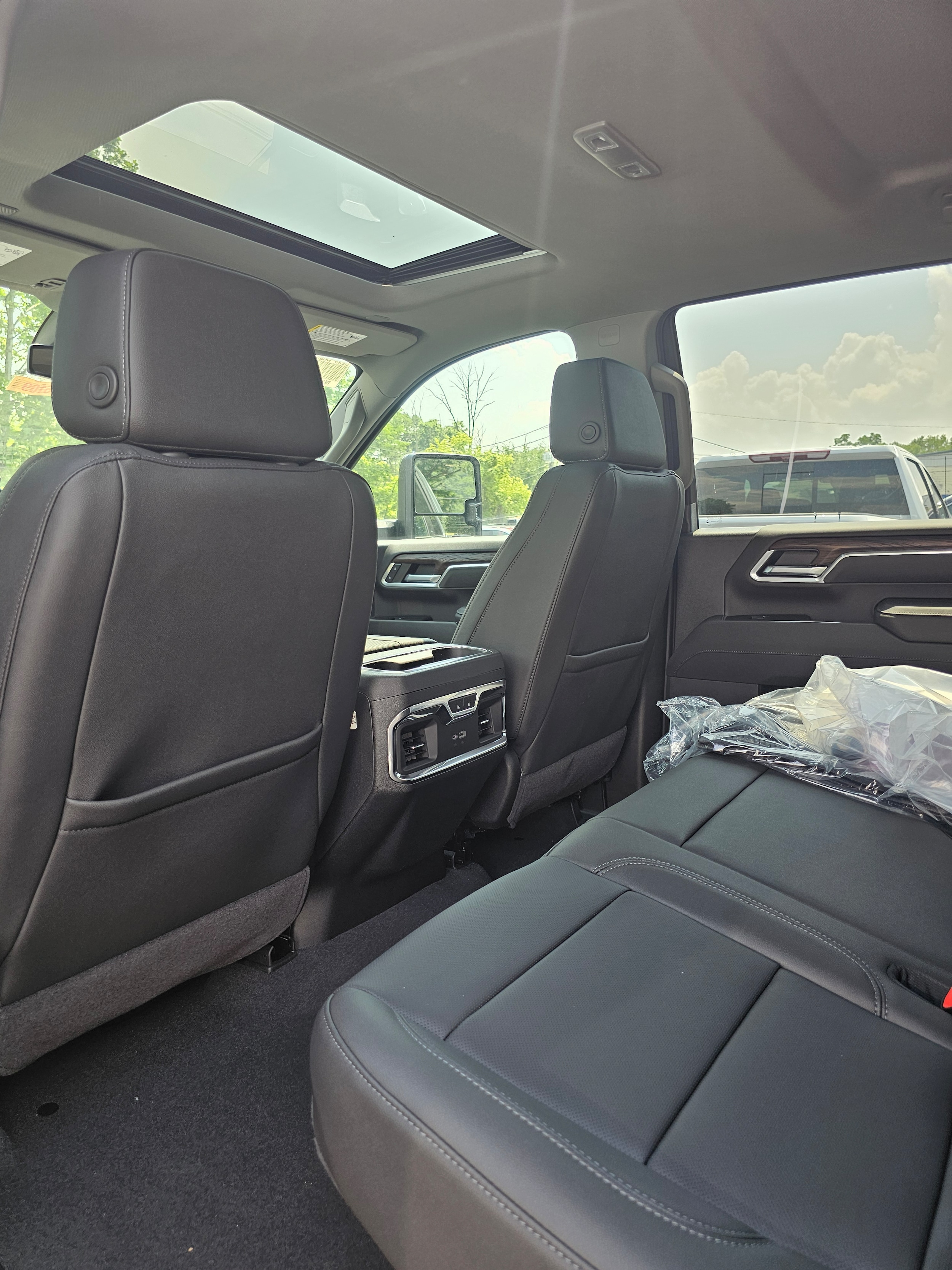 2026 GMC Sierra 2500HD SLT - Photo 13