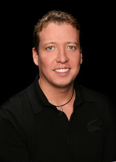 Aaron Buck<br><span style='font-size: 90%;color:#000000;'>General Sales Manager</span>