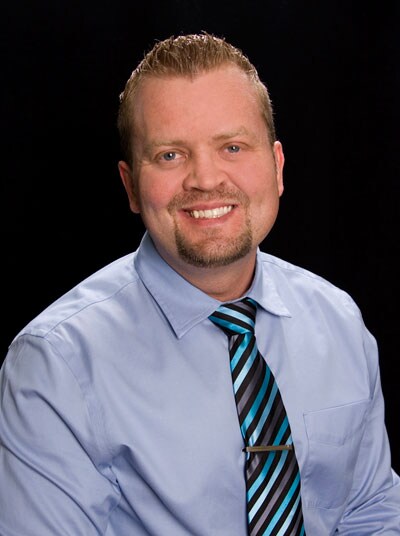 Peter Kosson<br><span style='font-size: 90%;color:#000000;'>Service Manager</span>