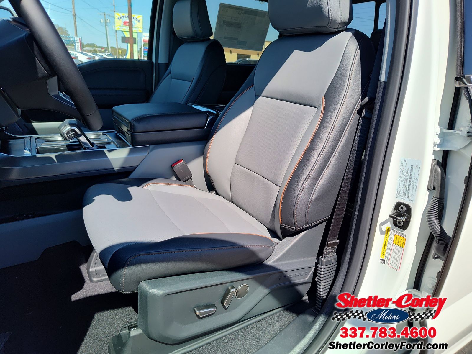 2025 Ford F-150 Lariat - Photo 7