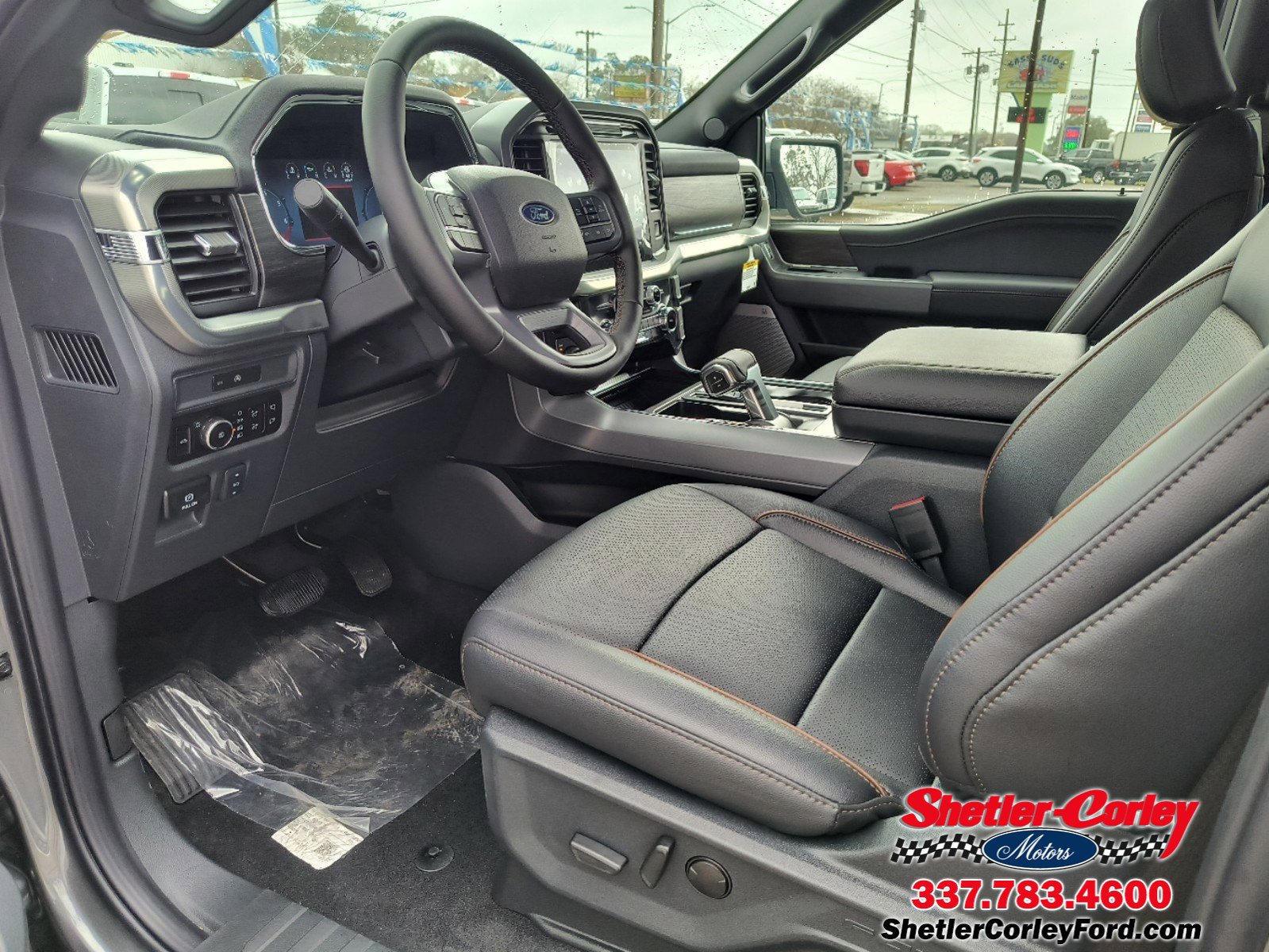 2025 Ford F-150 Lariat photo 2