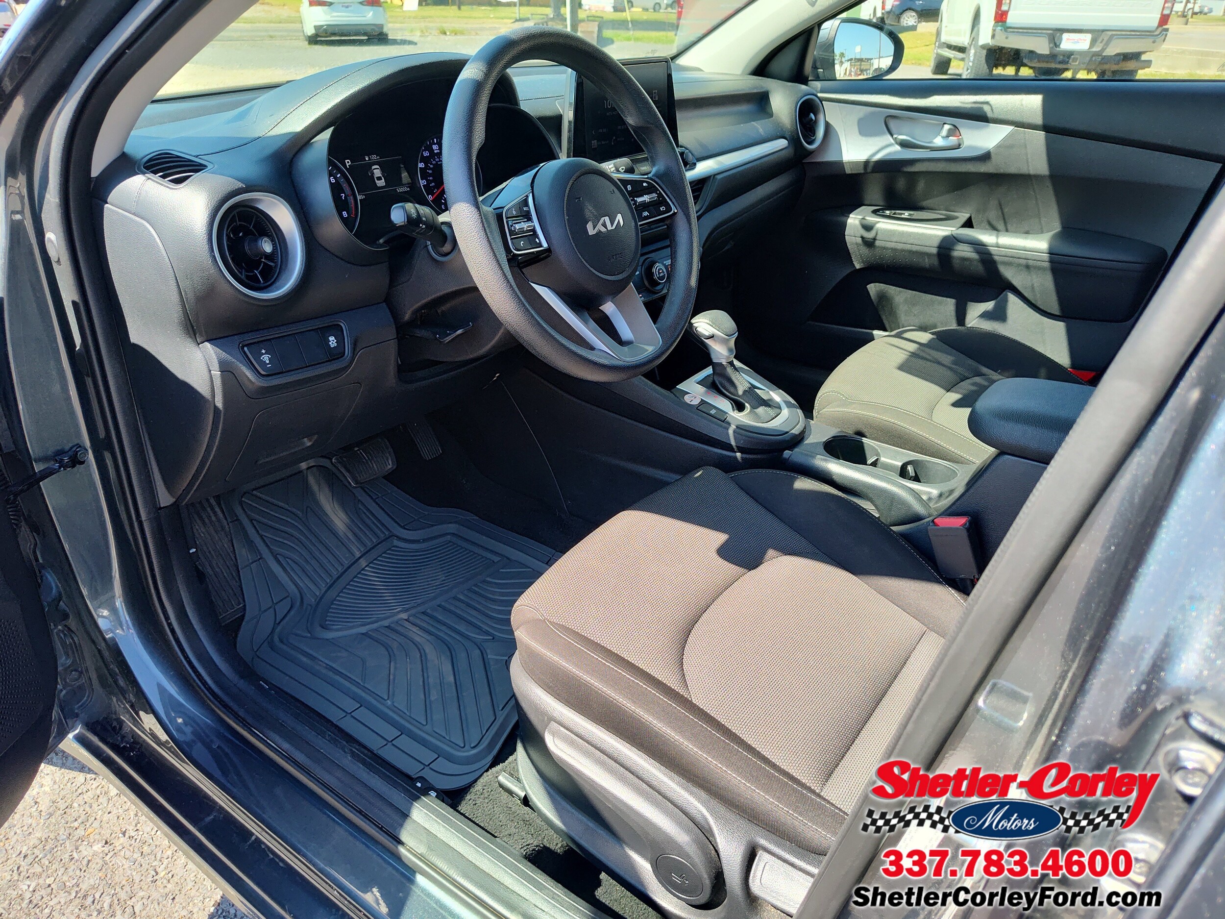 2024 Kia Forte LXS photo 2