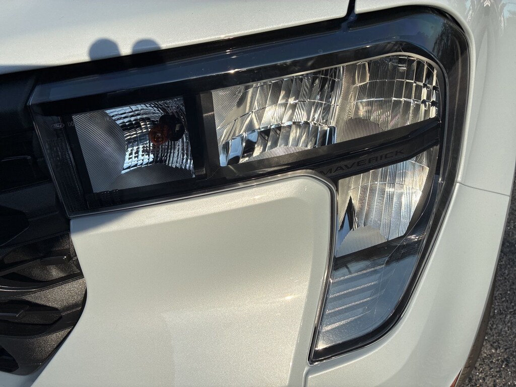 2026 Ford Maverick XL photo 2