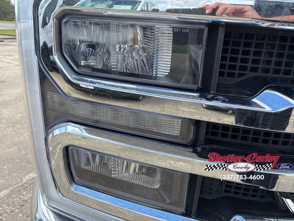 2023 Ford F-250 photo 4