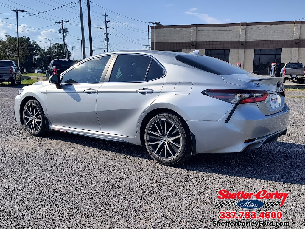 Used 2024 Toyota Camry SE Auto Sedan