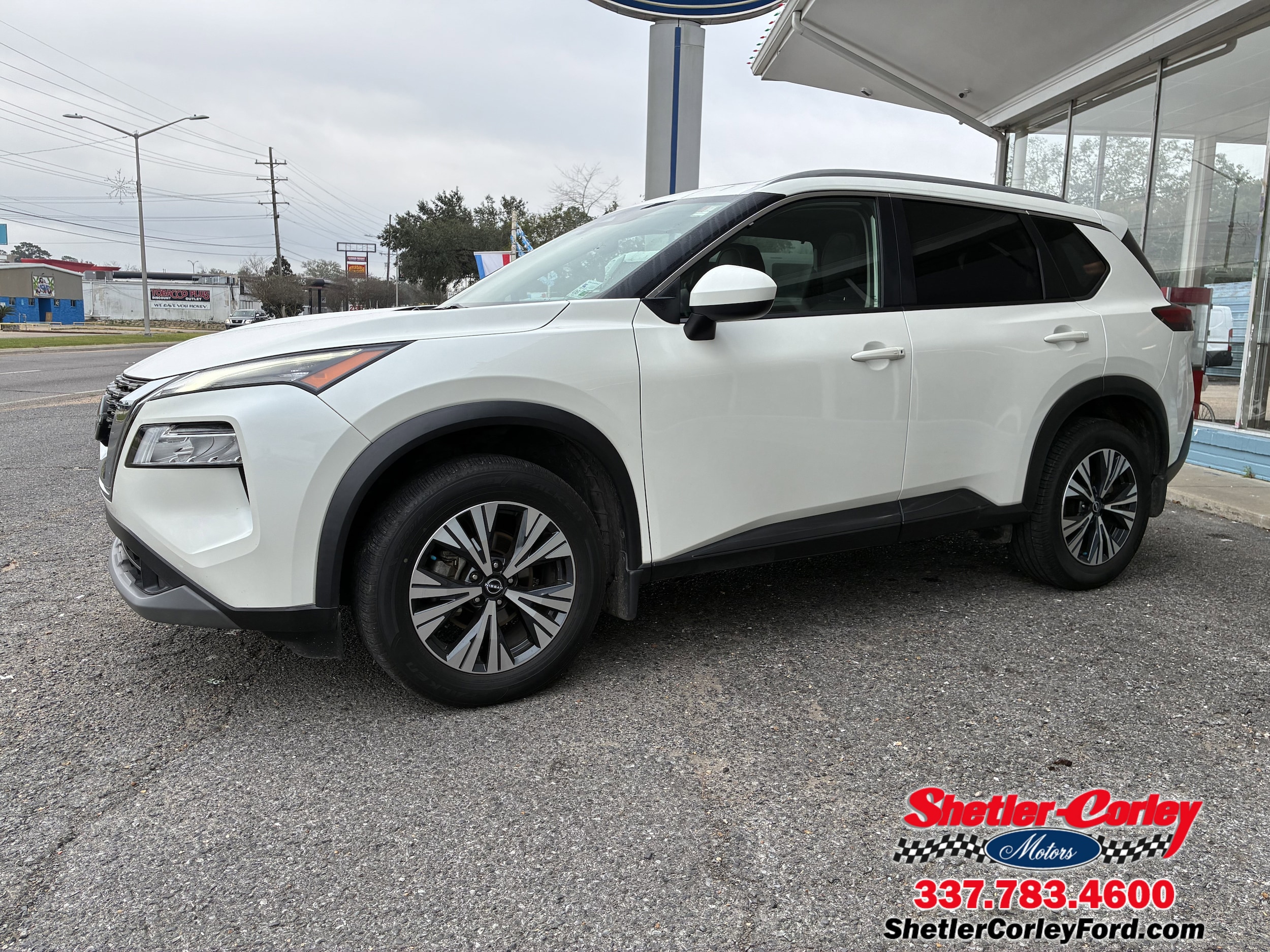 2023 Nissan Rogue SV's photo