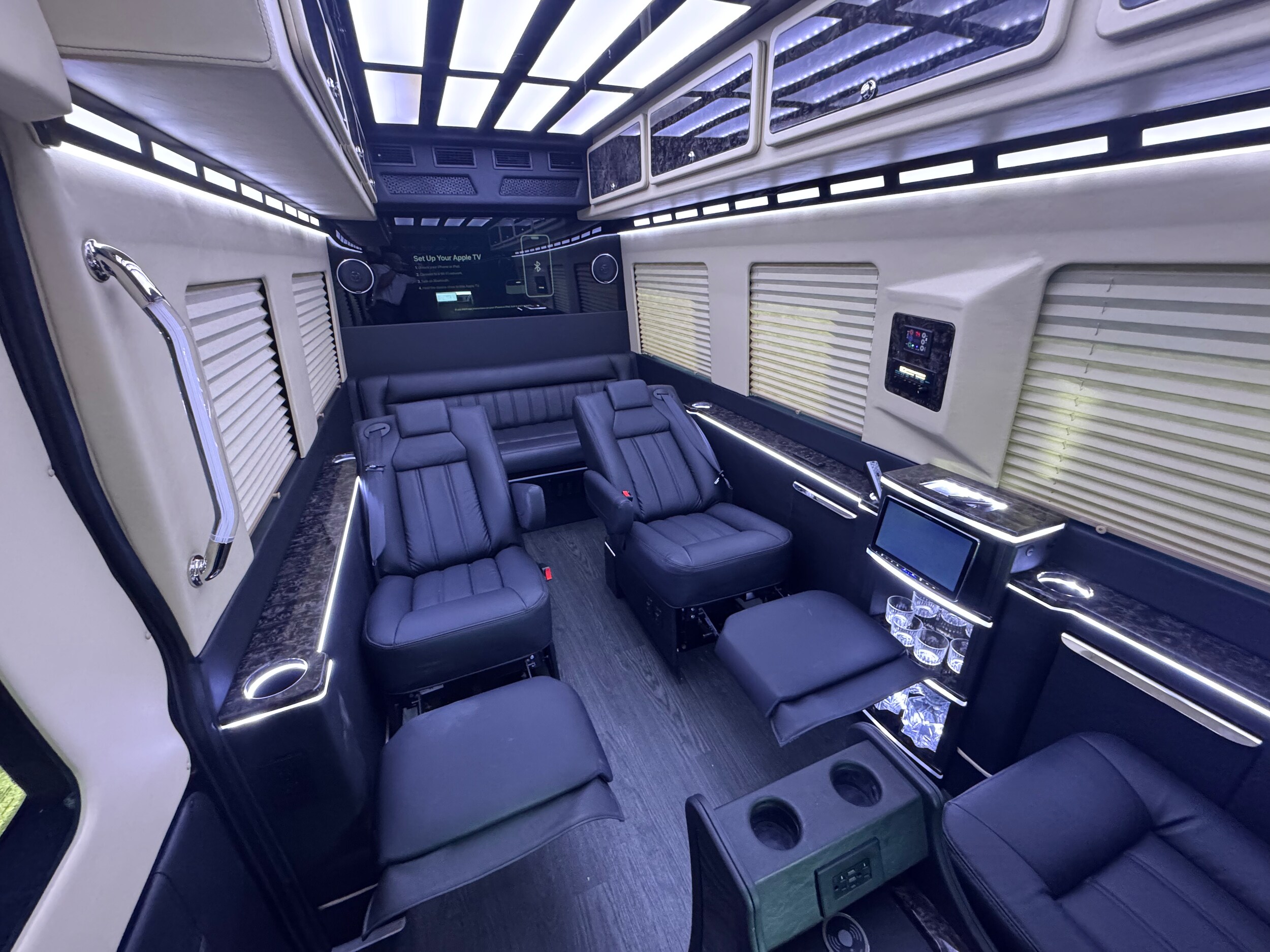 2025 Ford Transit Van Base - Photo 8