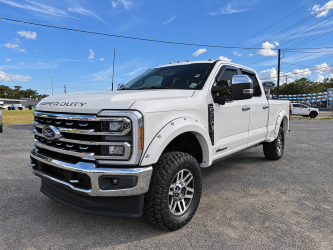 2023 Ford F-250SD Lariat Truck
