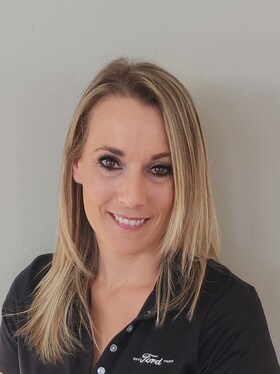 Staff member Sommer Simon from 2b0d53096949