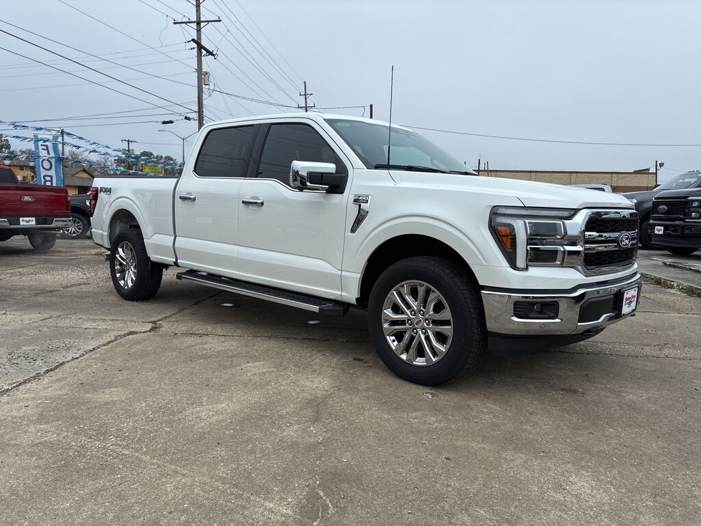 2025 Ford F-150 Lariat photo 2