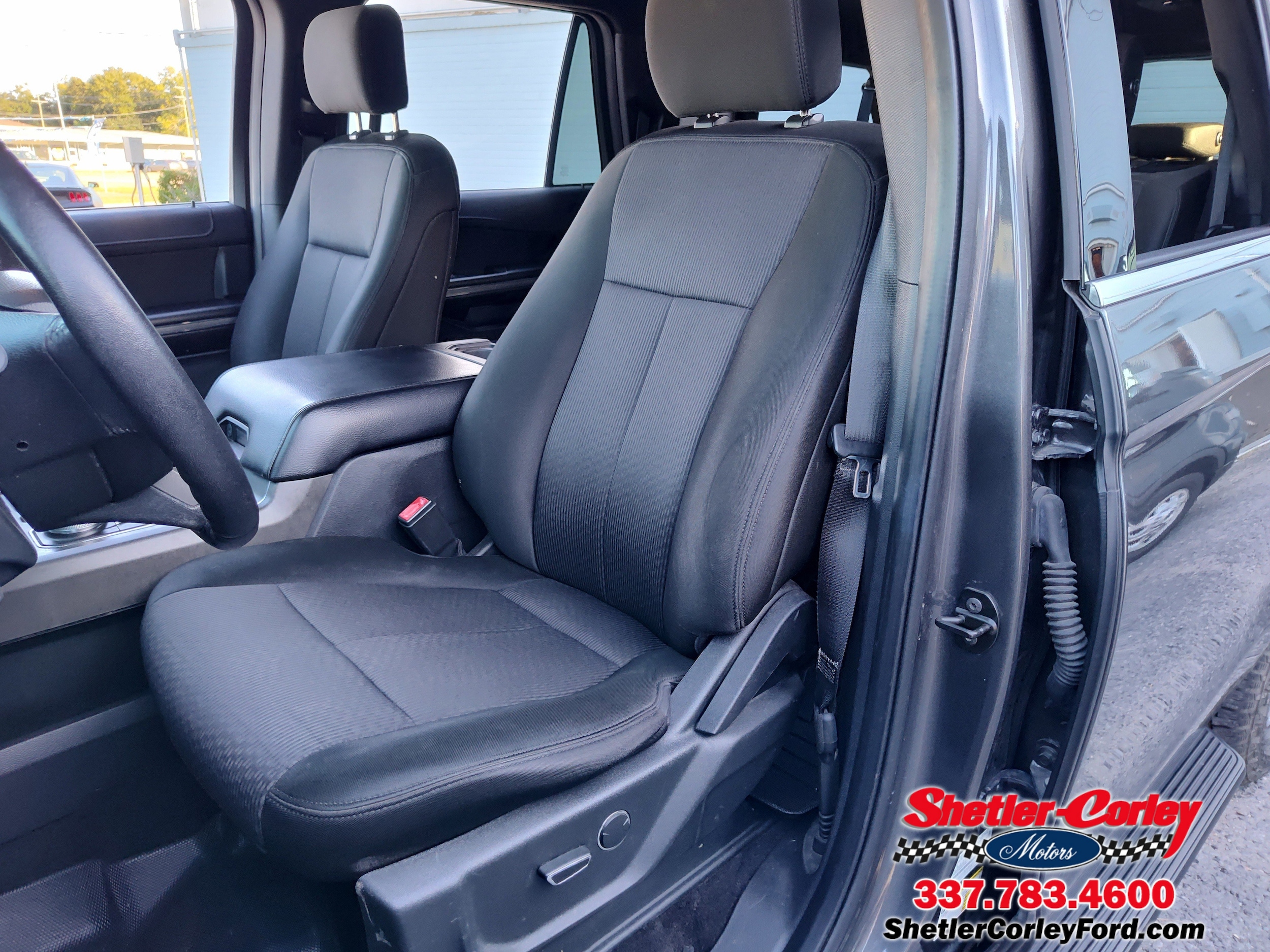 Used 2019 Ford Expedition XLT with VIN 1FMJK1HT6KEA19768 for sale in Crowley, LA