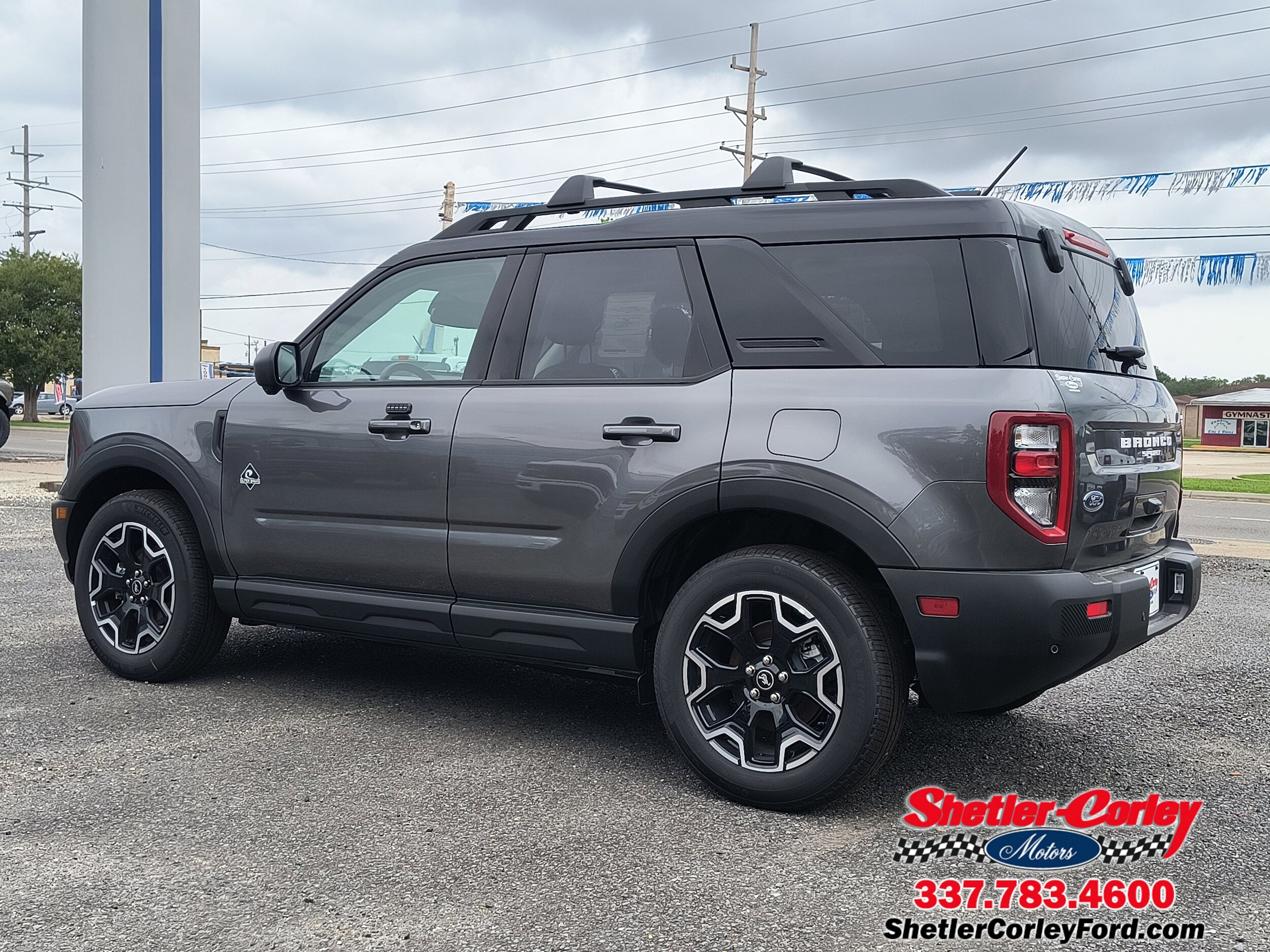 2025 Ford Bronco Sport Outer Banks photo 3
