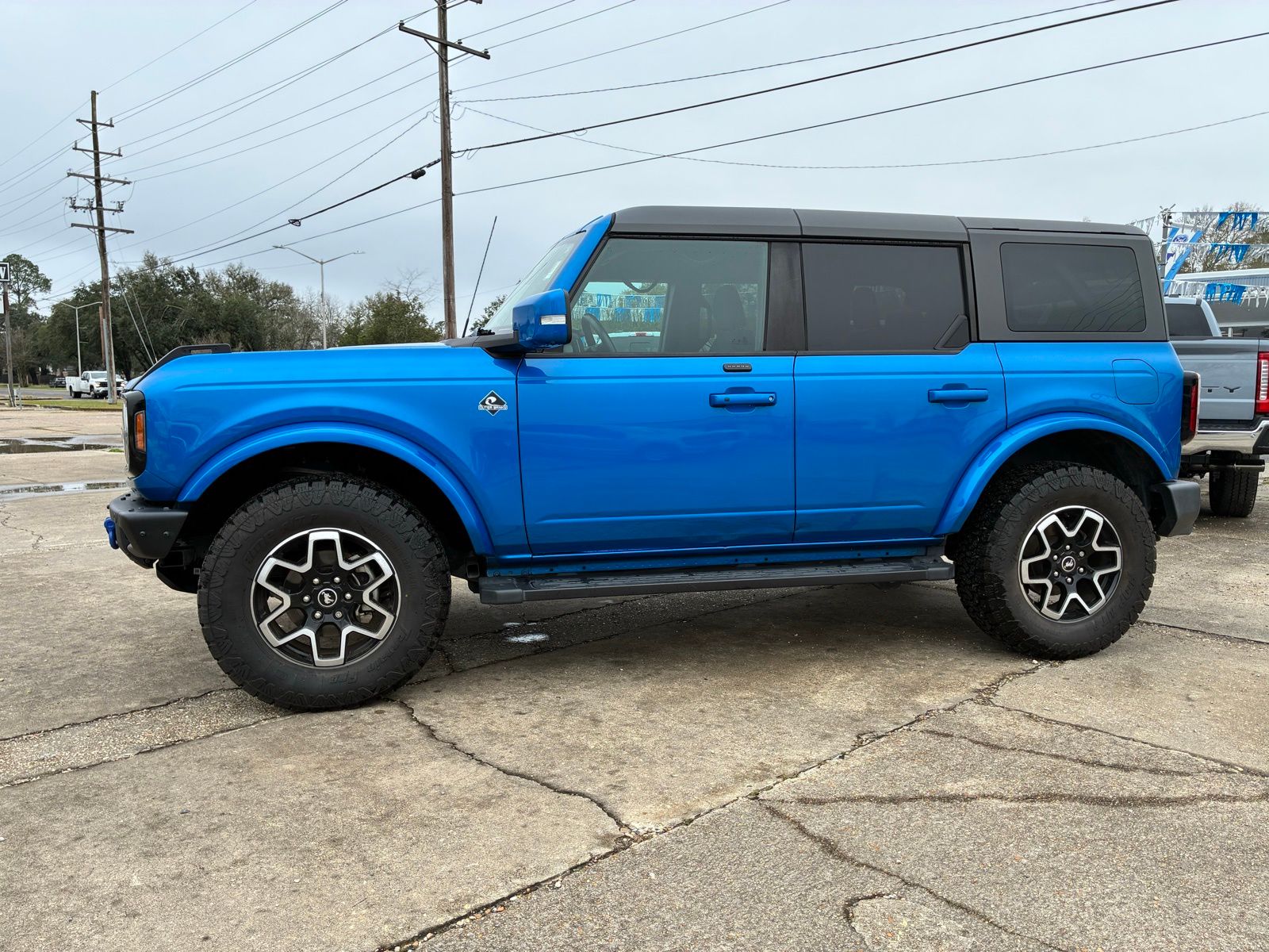 2021 Ford Bronco 4-Door Base