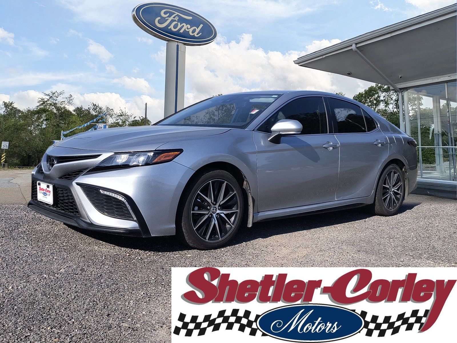 2024 Toyota Camry SE