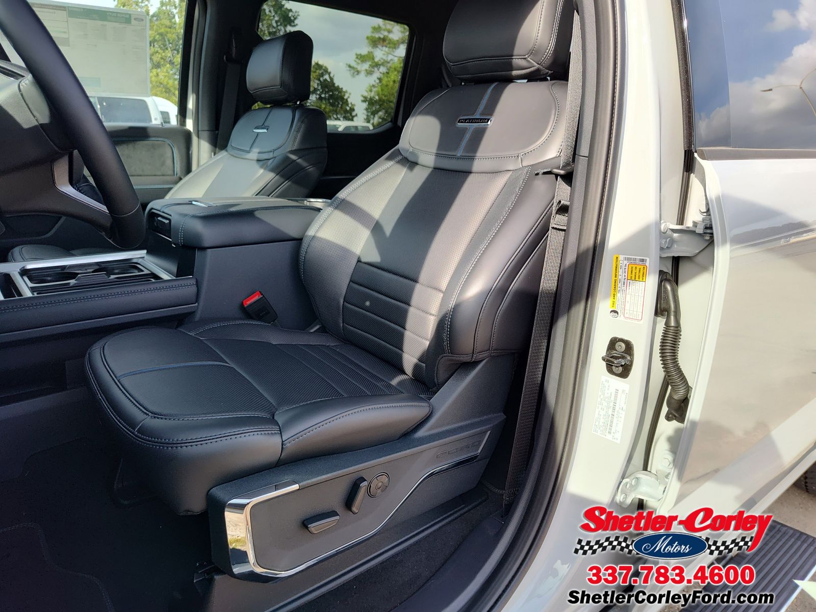 2026 Ford F-250 Super Duty Platinum - Photo 11